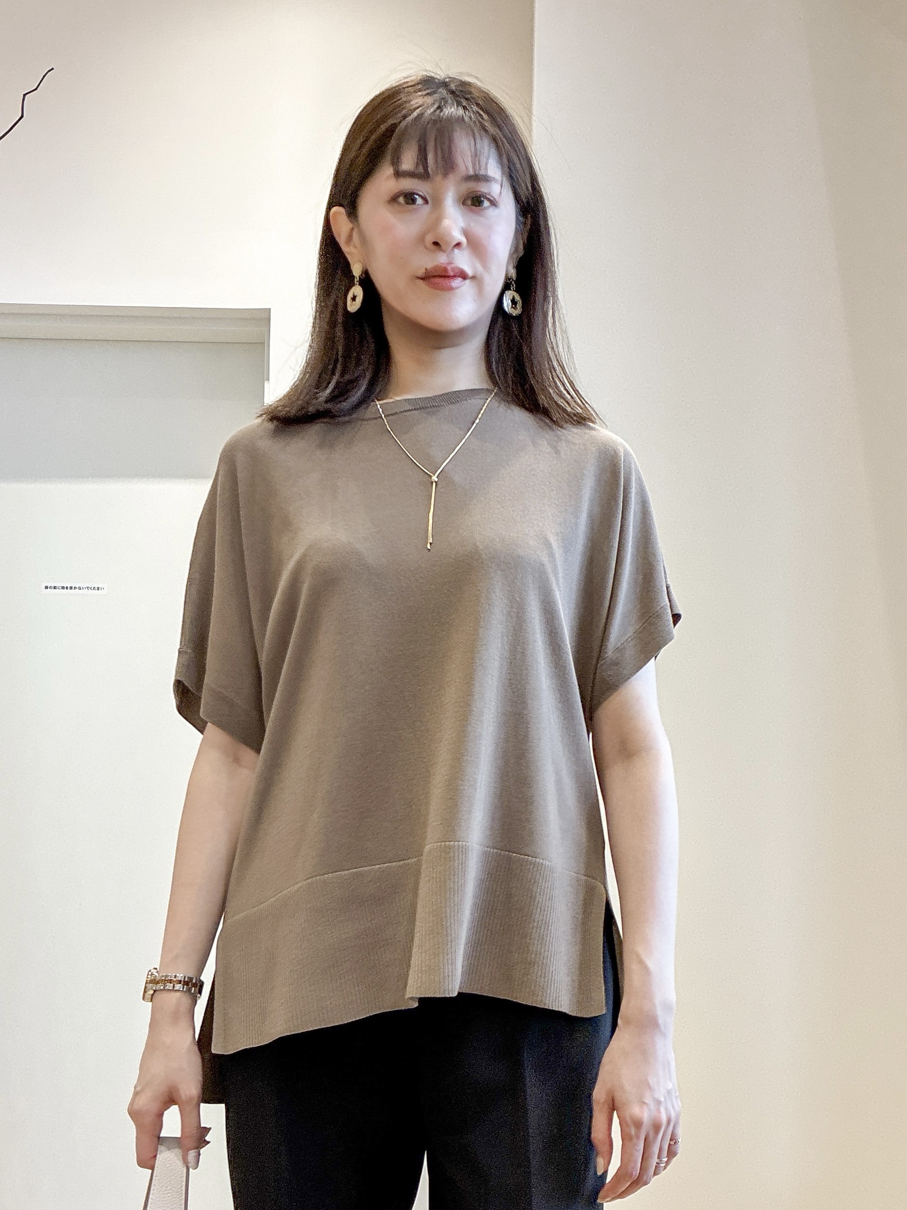 もんちゃんさんの「OPAQUE.CLIP｜ドライタッチドルマンニット【洗濯機OK】」を使ったコーディネート