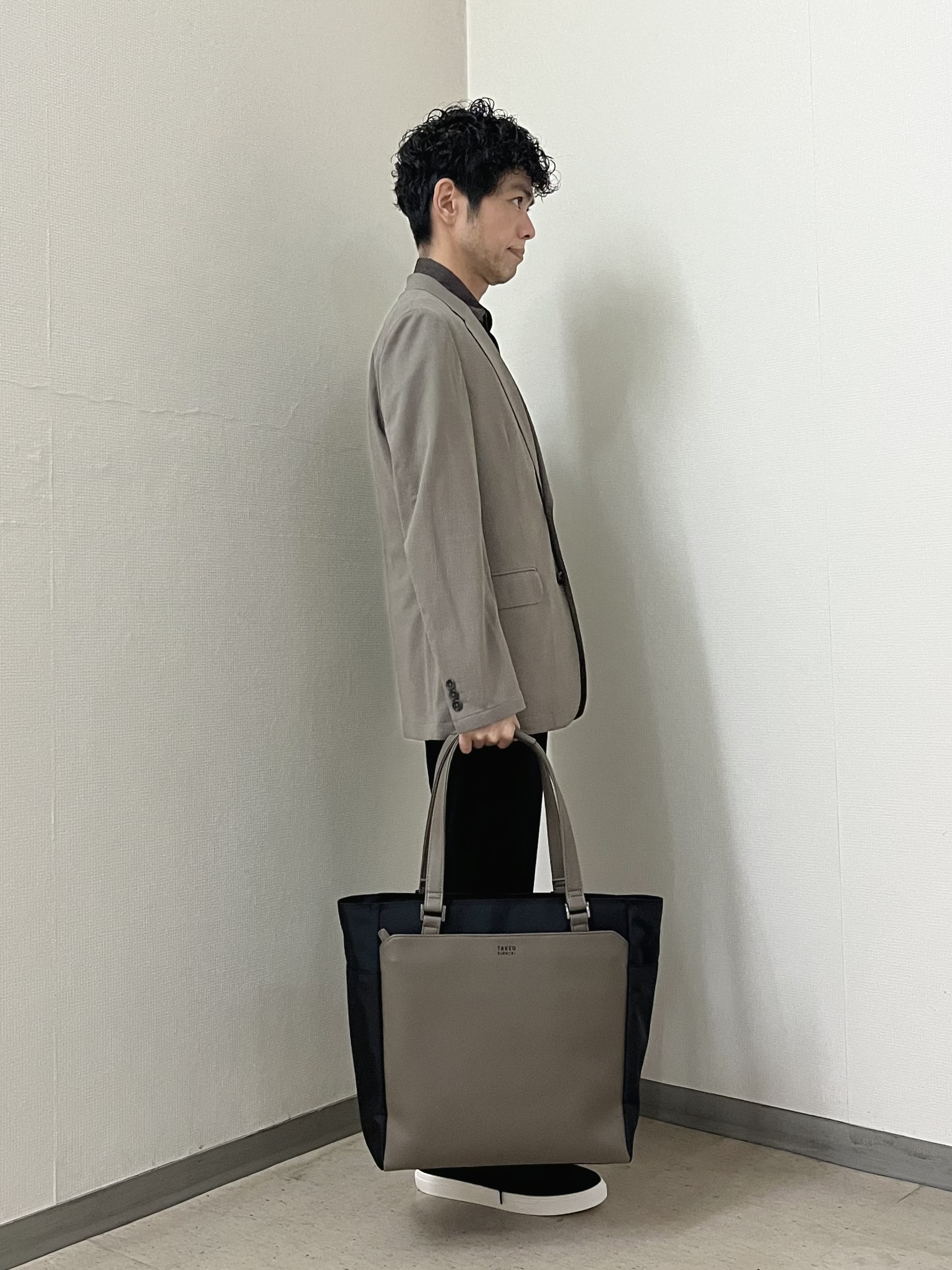 URAさんの「TAKEO KIKUCHI｜【Begin5月号掲載/通気性】トリコットサッカー ジャケット」を使ったコーディネート