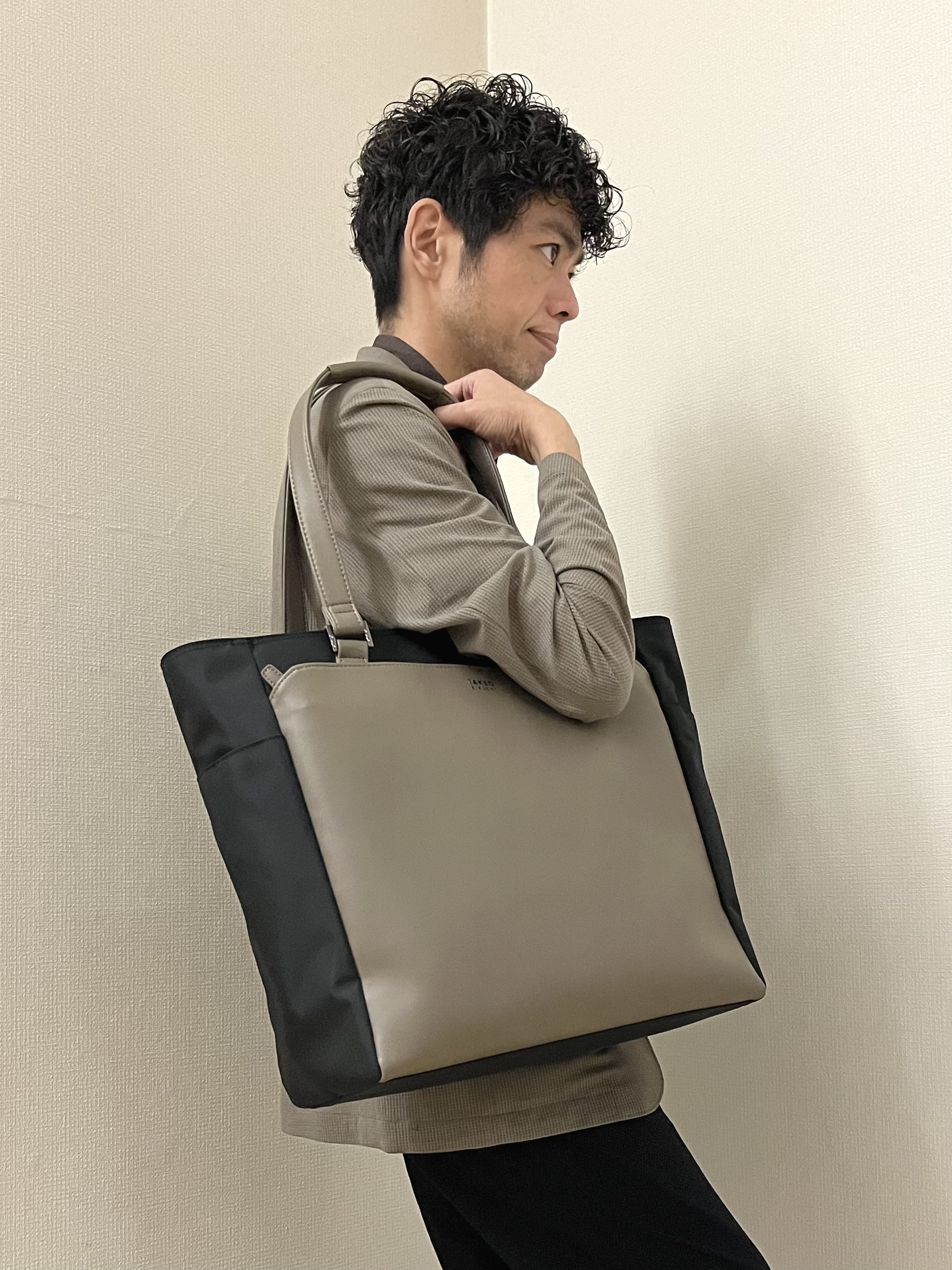 URAさんの「TAKEO KIKUCHI｜【Begin5月号掲載/通気性】トリコットサッカー ジャケット」を使ったコーディネート