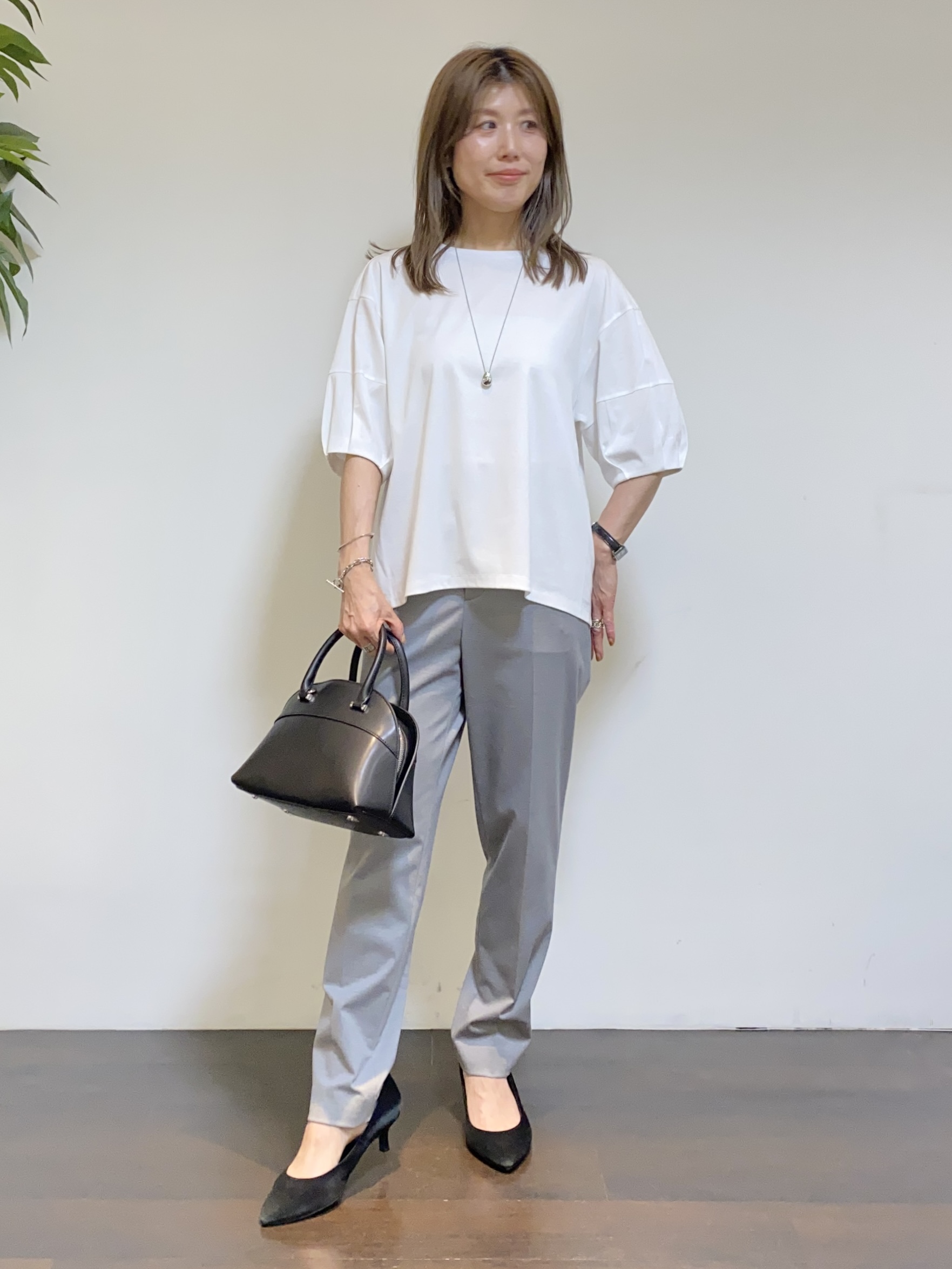 tomoさんの「UNTITLED｜【汗染み防止/接触冷感】ランタンスリーブプルオーバー」を使ったコーディネート