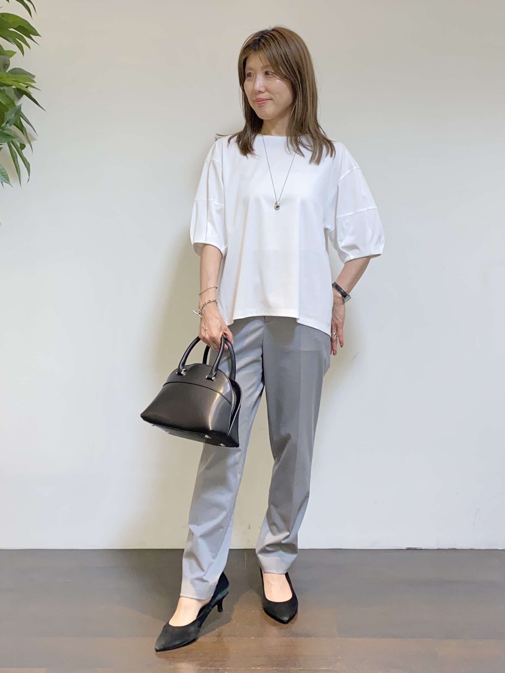 tomoさんの「UNTITLED｜【汗染み防止/接触冷感】ランタンスリーブプルオーバー」を使ったコーディネート