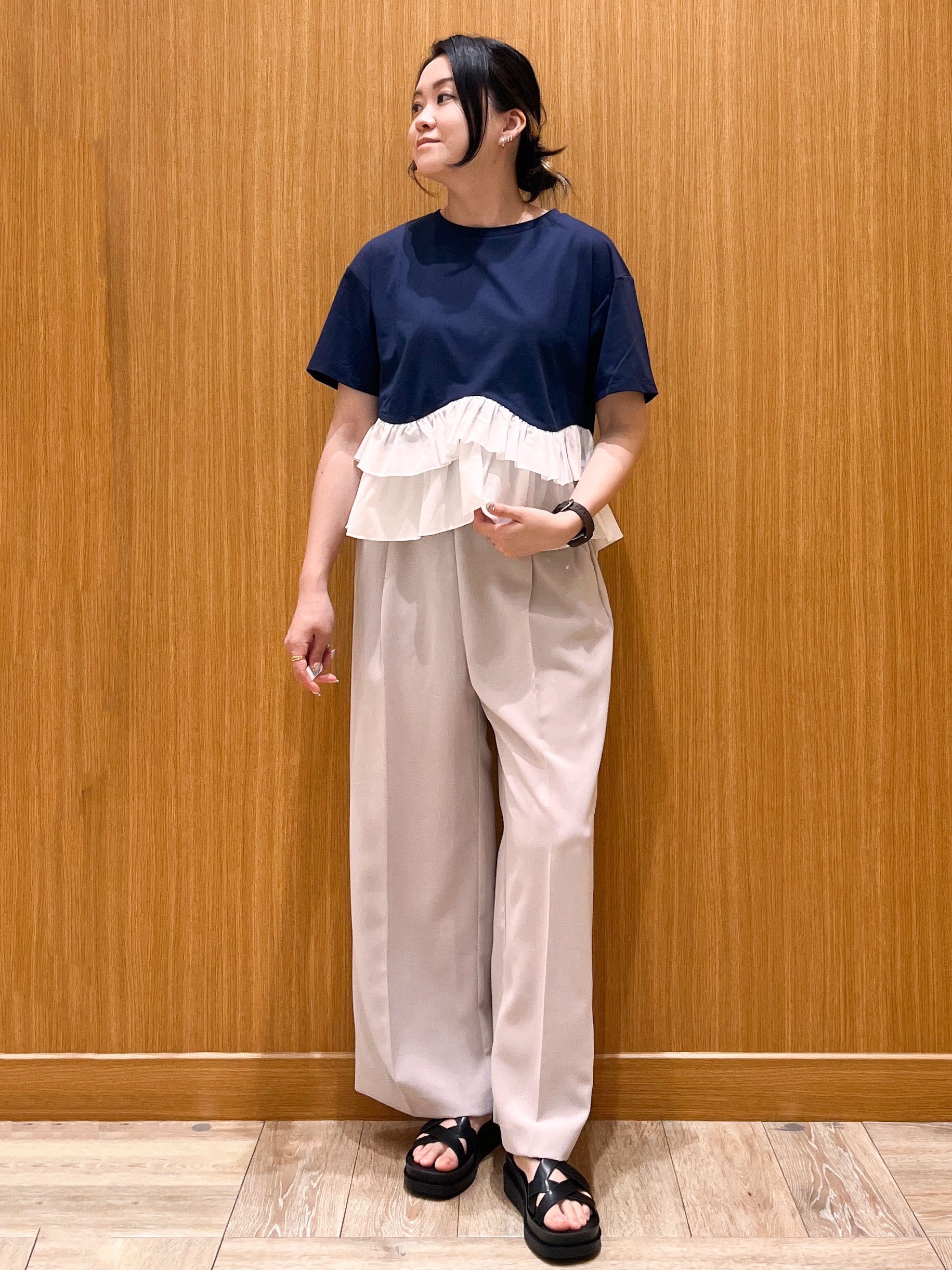 aさんの「OPAQUE.CLIP｜裾フリルドッキングTシャツ【洗濯機OK】」を使ったコーディネート