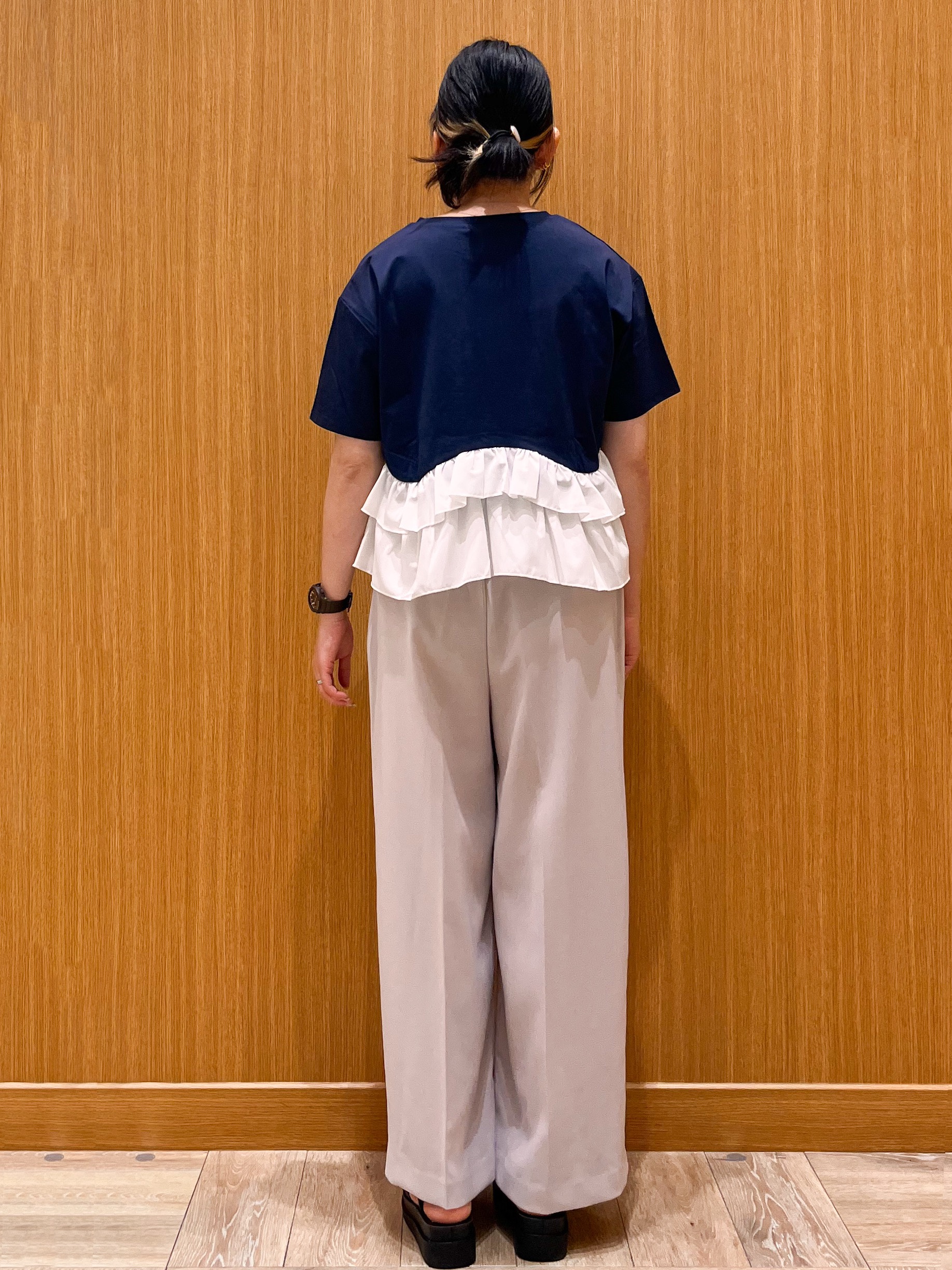 aさんの「OPAQUE.CLIP｜裾フリルドッキングTシャツ【洗濯機OK】」を使ったコーディネート