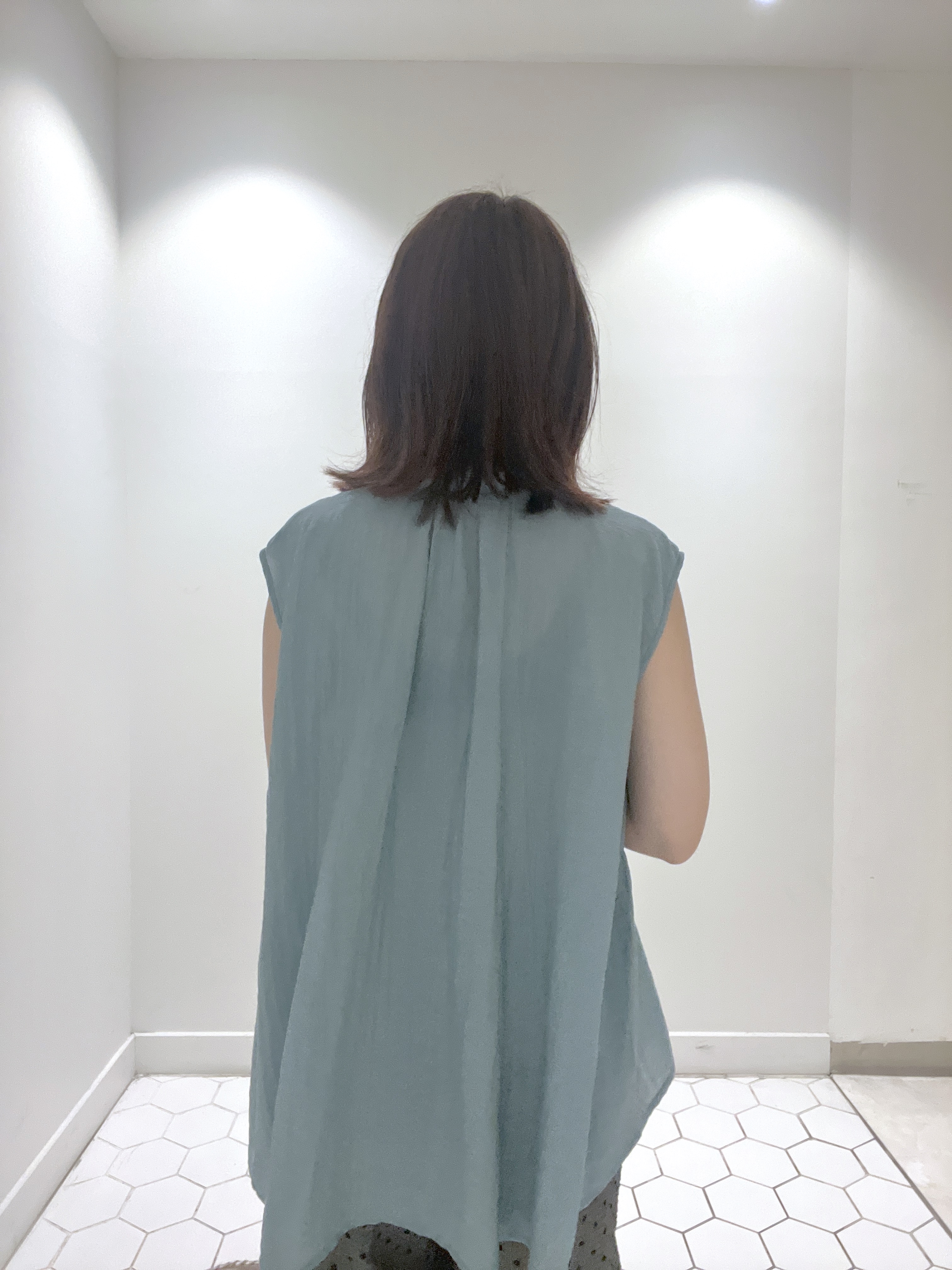 Makinoさんの「Dessin｜ギャザーネック フレンチスリーブブラウス」を使ったコーディネート