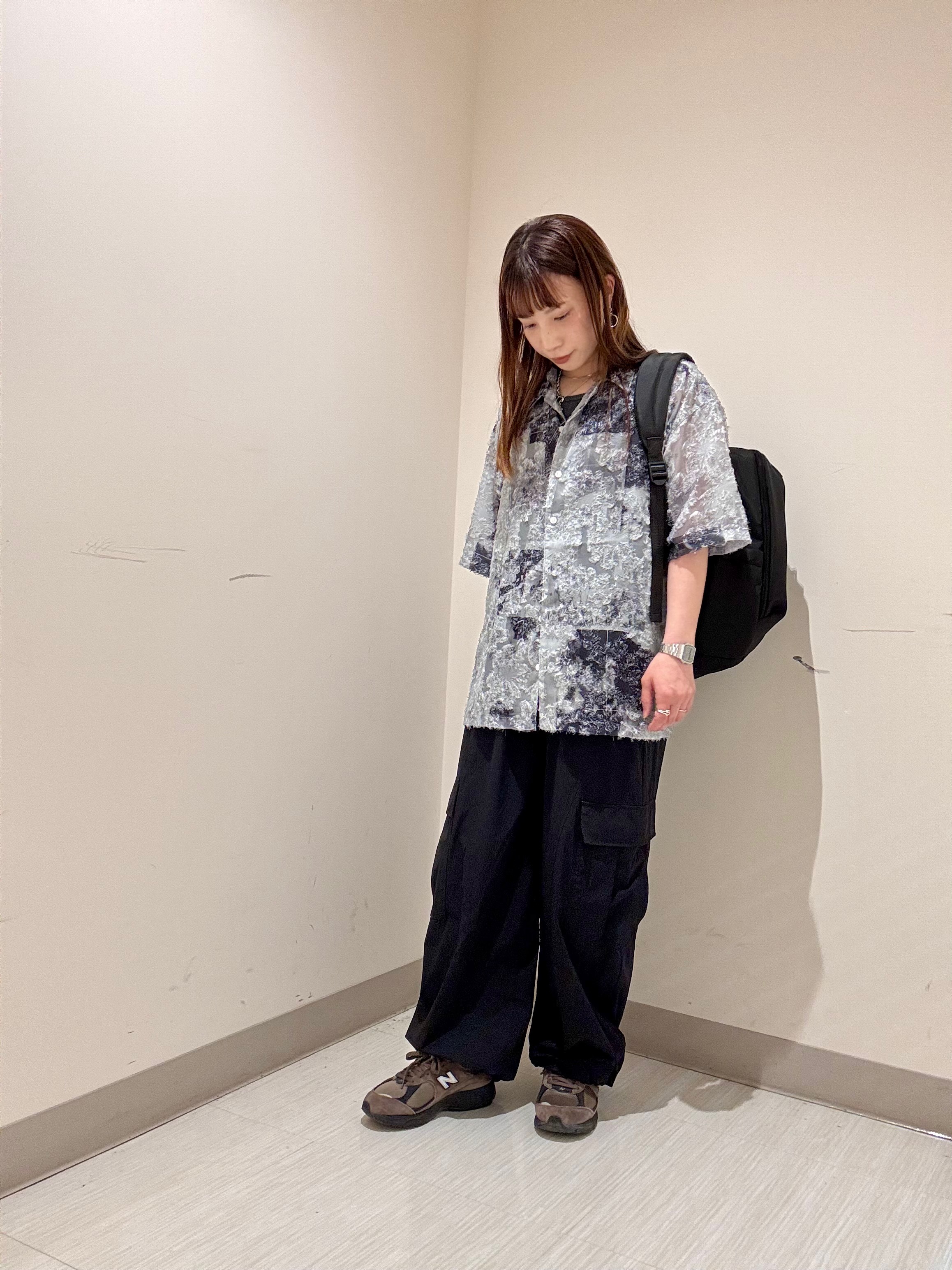 S.A.Oさんの「tk.TAKEO KIKUCHI｜【26SSトレンドデザイン】フリンジシアープリントシャツ/透け感/シアー/フリンジ/26SSイチオシ」を使ったコーディネート