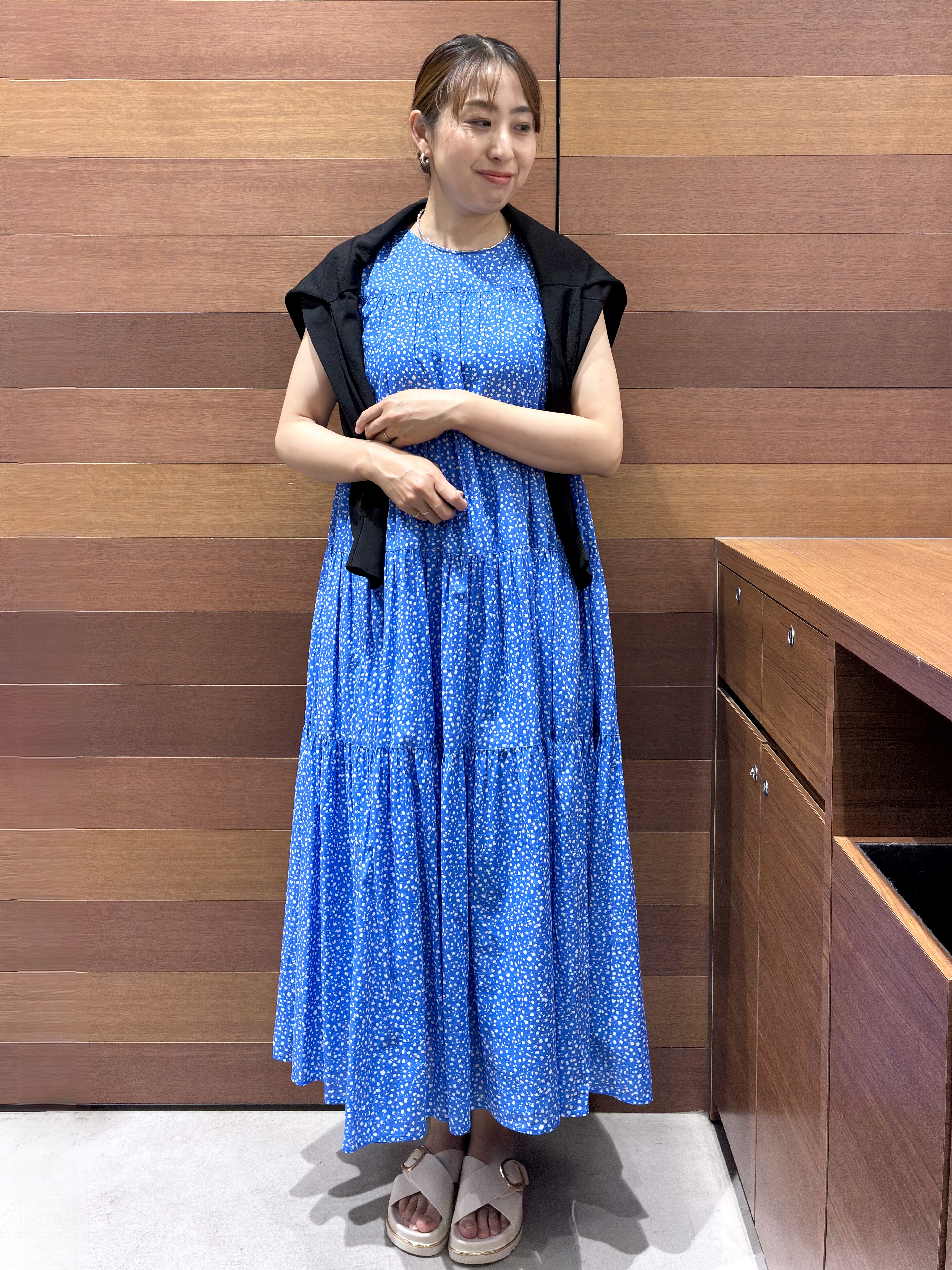 みりんさんの「OPAQUE.CLIP｜【UV／接触冷感】Vネックリラクシーニットカーディガン《洗濯機OK／抗ピル》」を使ったコーディネート