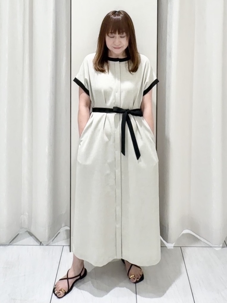 ʏᴜᴋɪᴋᴏさんの「UNTITLED｜【接触冷感/UVカット/イージーケア】配色ラインワンピース」を使ったコーディネート