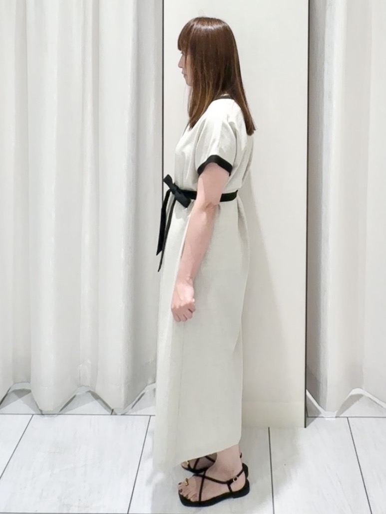 ʏᴜᴋɪᴋᴏさんの「UNTITLED｜【接触冷感/UVカット/イージーケア】配色ラインワンピース」を使ったコーディネート
