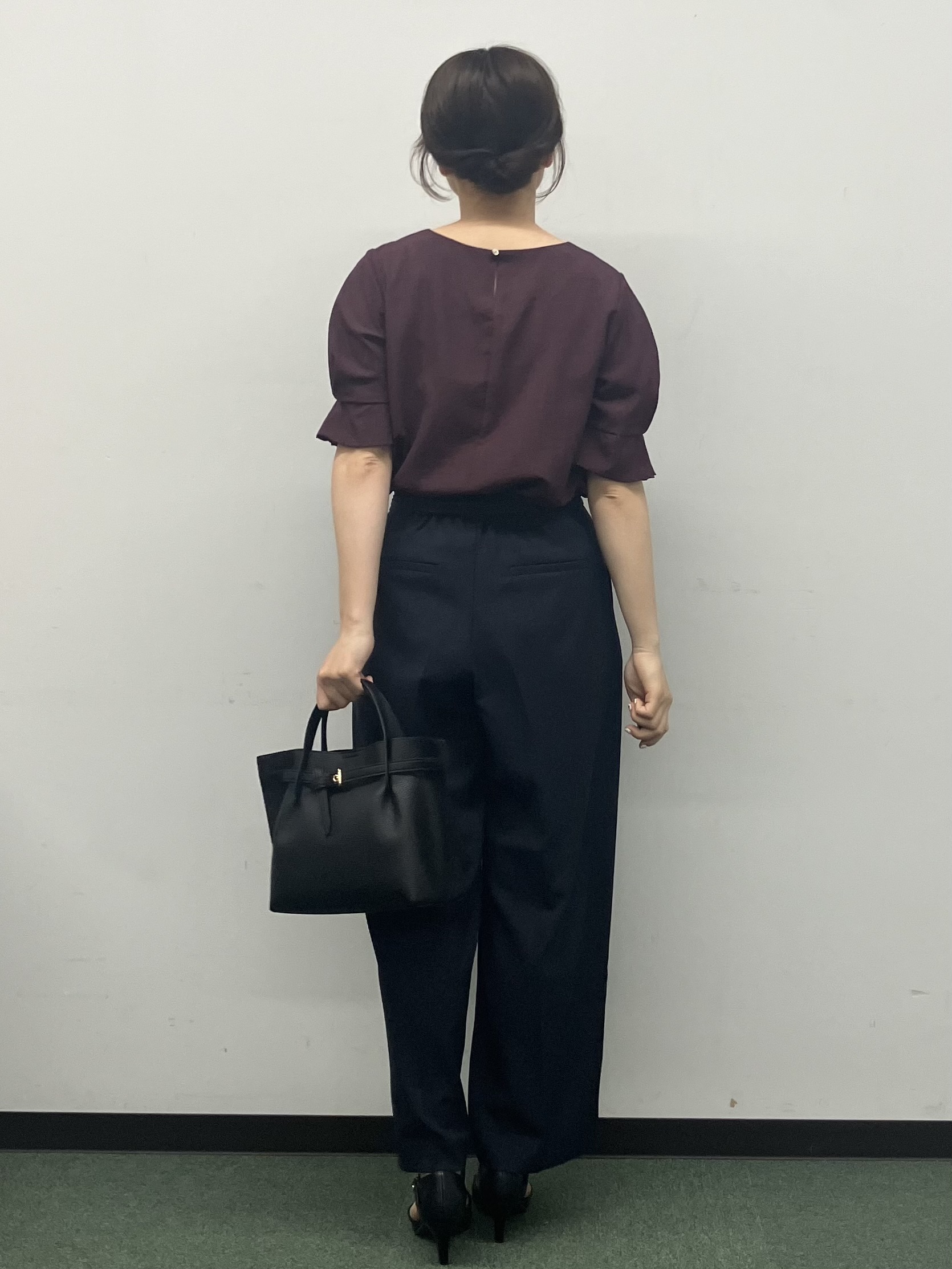 MAYUKIさんの「index｜【接触冷感／吸水速乾】タックパフスリーブブラウス《防シワ／洗濯機OK／XS～3L／8col》」を使ったコーディネート