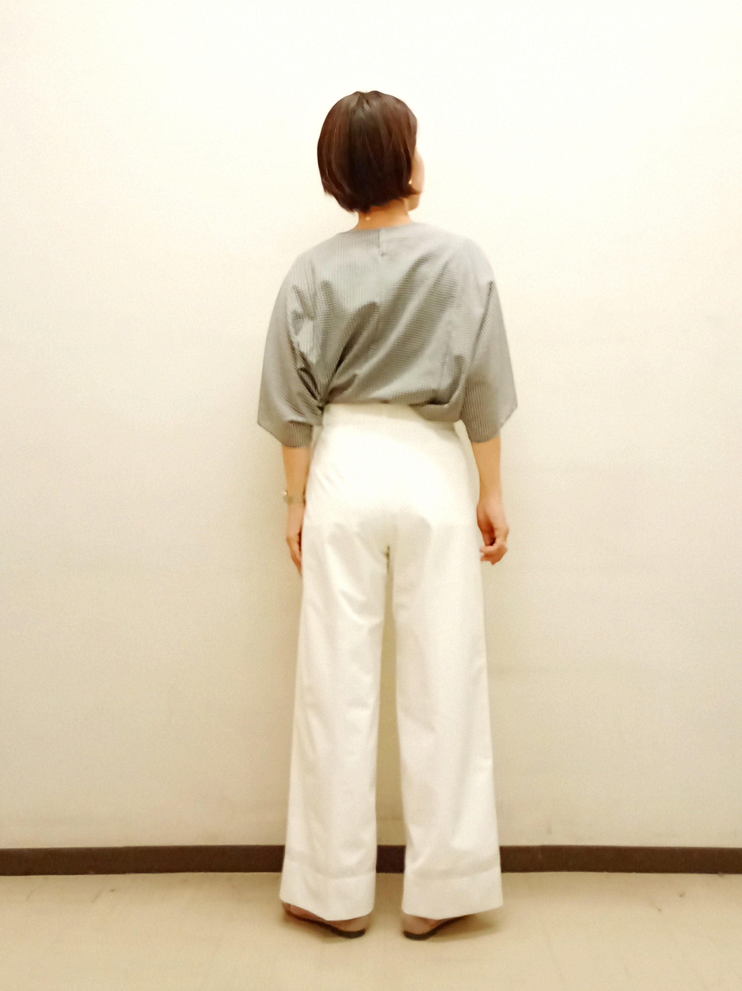 Kさんの「INDIVI｜【洗える／アンサンブル可能】シアーストライプカーディガン」を使ったコーディネート