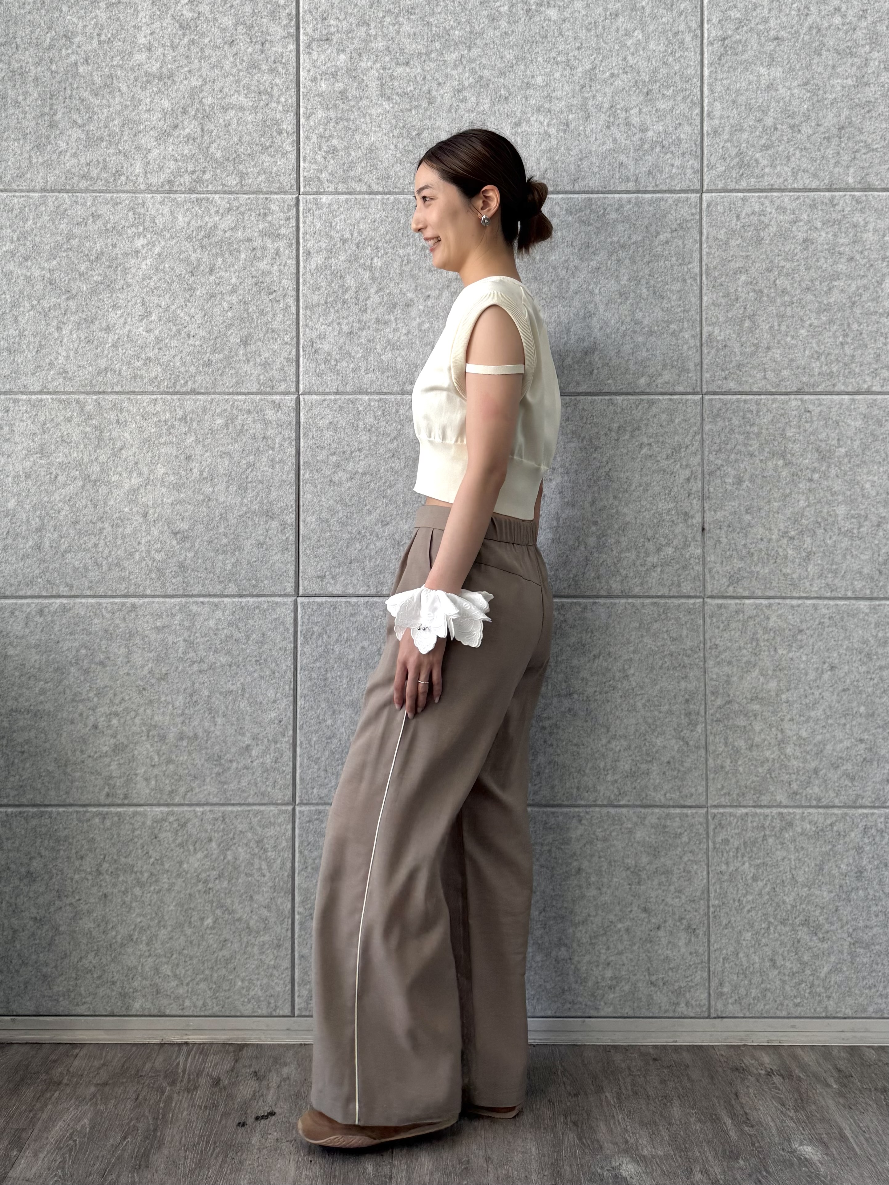 uchi__yamaさんの「CODE A｜sheer code easy pants」を使ったコーディネート