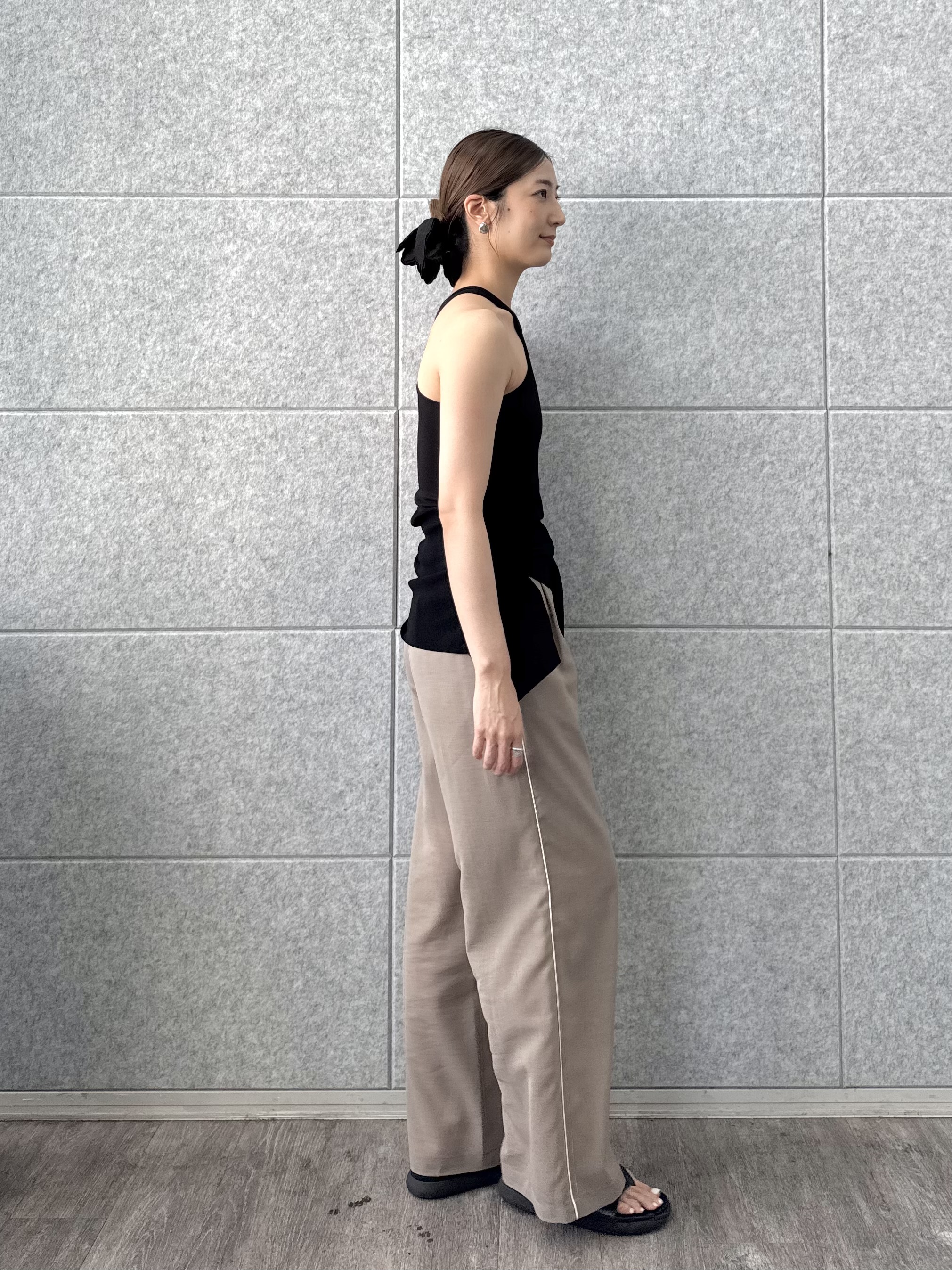uchi__yamaさんの「CODE A｜sheer code easy pants」を使ったコーディネート