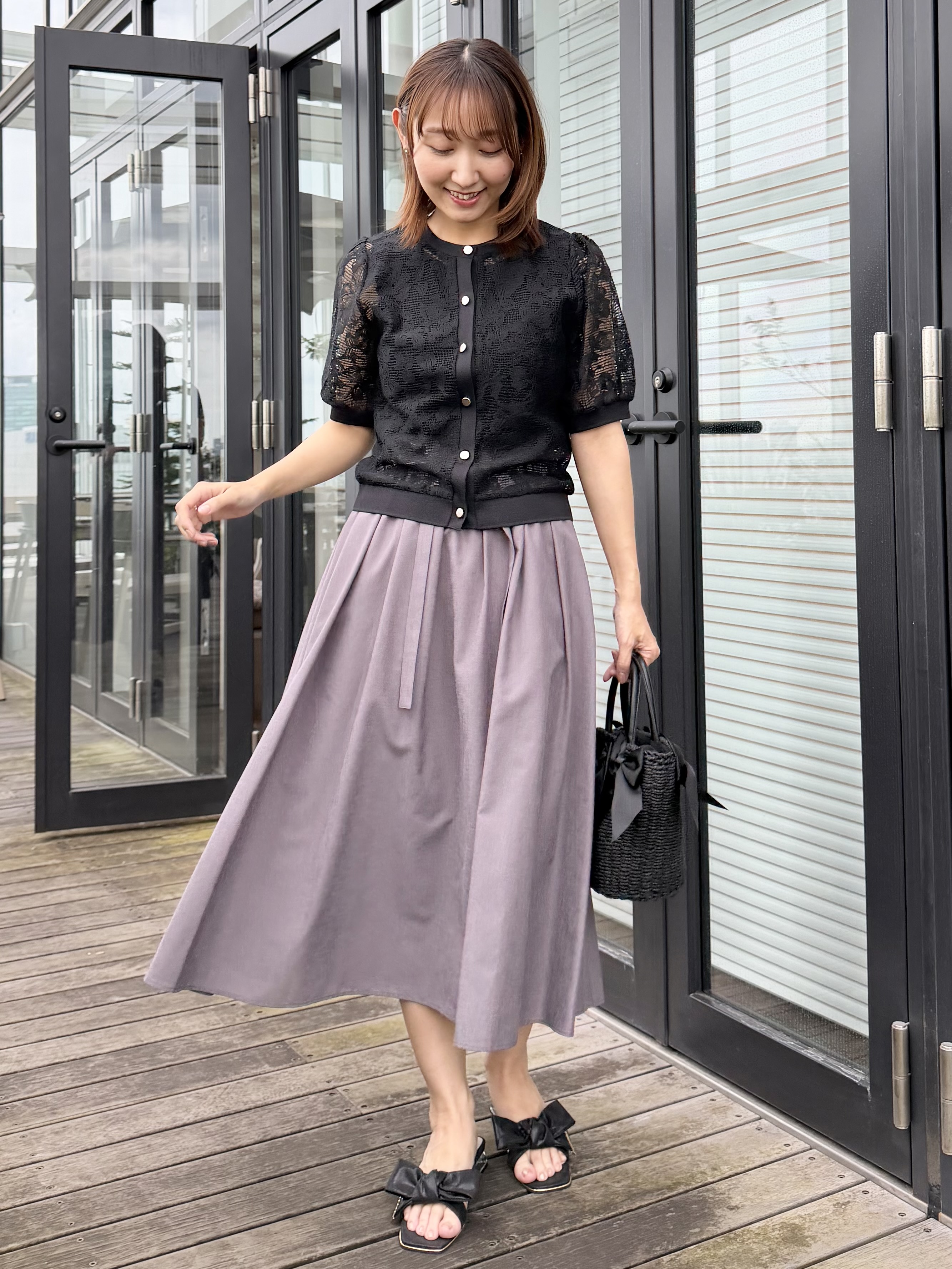 みぃさんの「Couture brooch｜【洗える】フラワーレース カーディガン」を使ったコーディネート