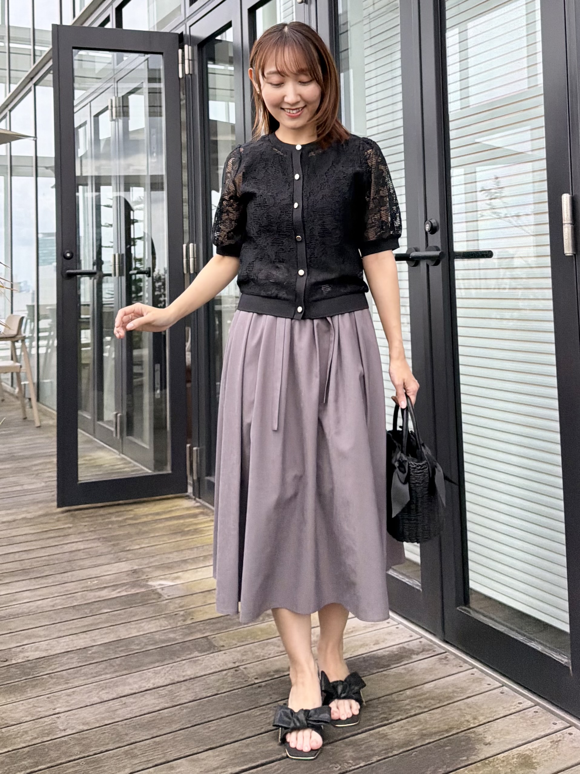みぃさんの「Couture brooch｜【洗える】フラワーレース カーディガン」を使ったコーディネート