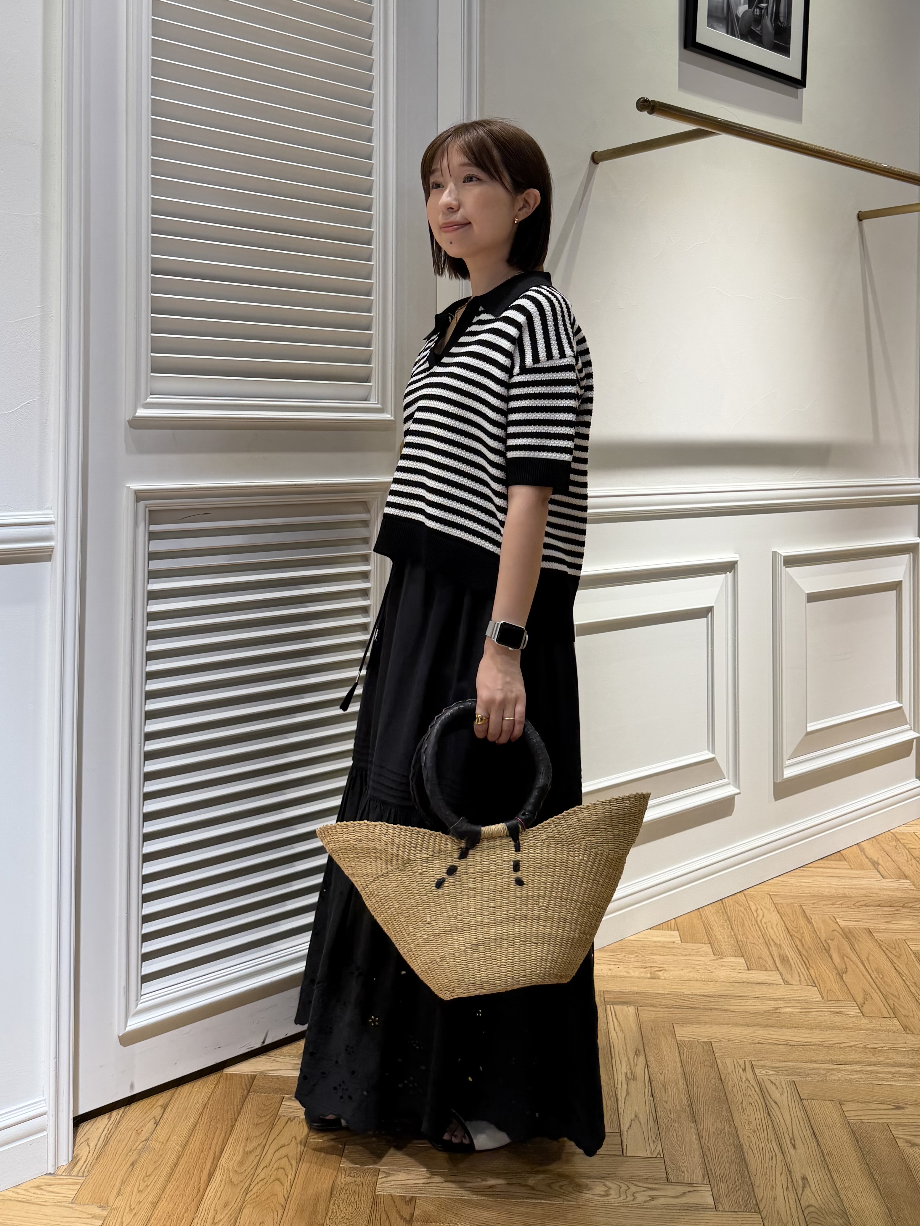 つじ まこさんの「DRESSTERIOR｜ウォッシャブルエンブロイダリースカート」を使ったコーディネート
