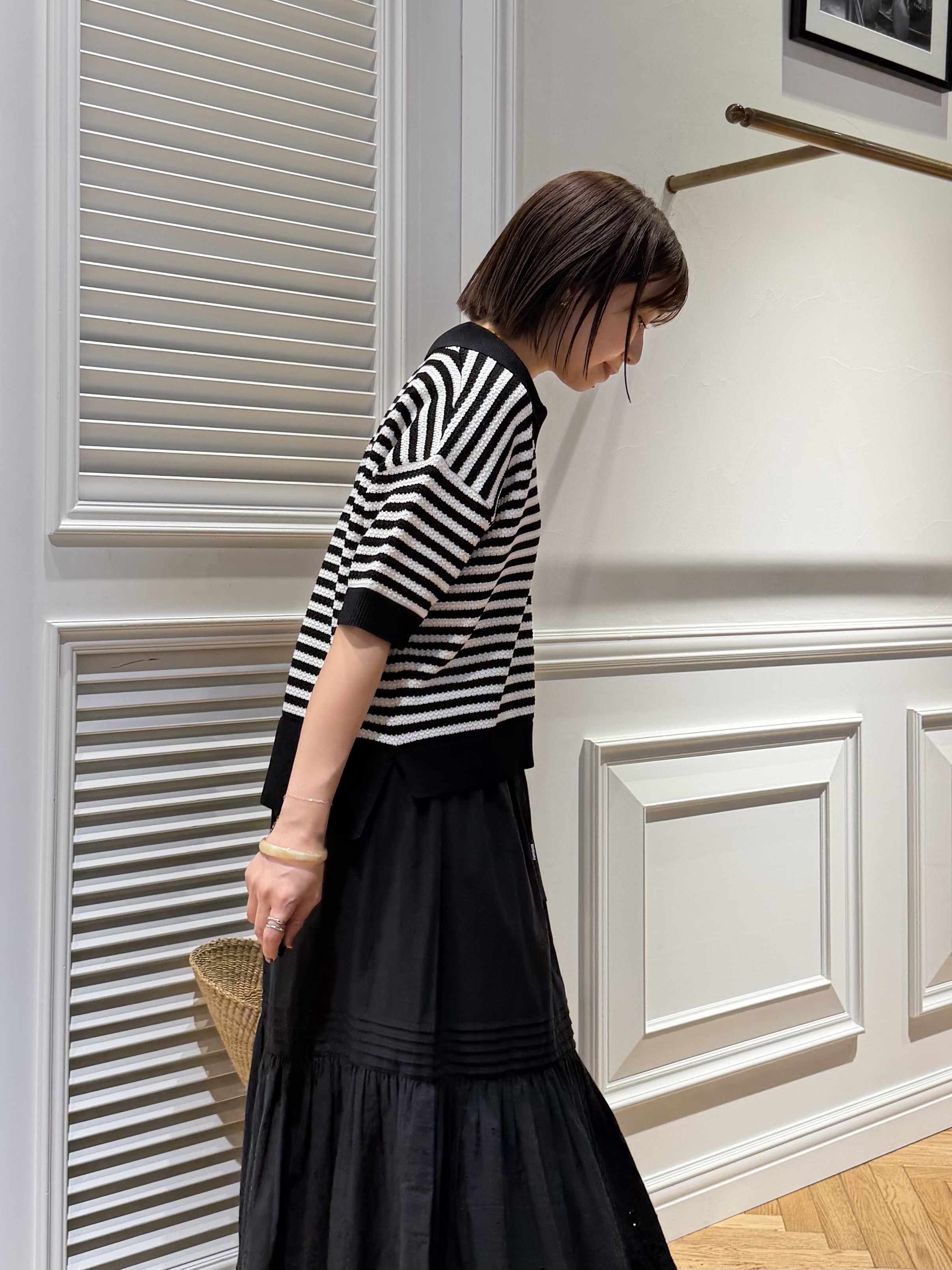 つじ まこさんの「DRESSTERIOR｜ウォッシャブルエンブロイダリースカート」を使ったコーディネート