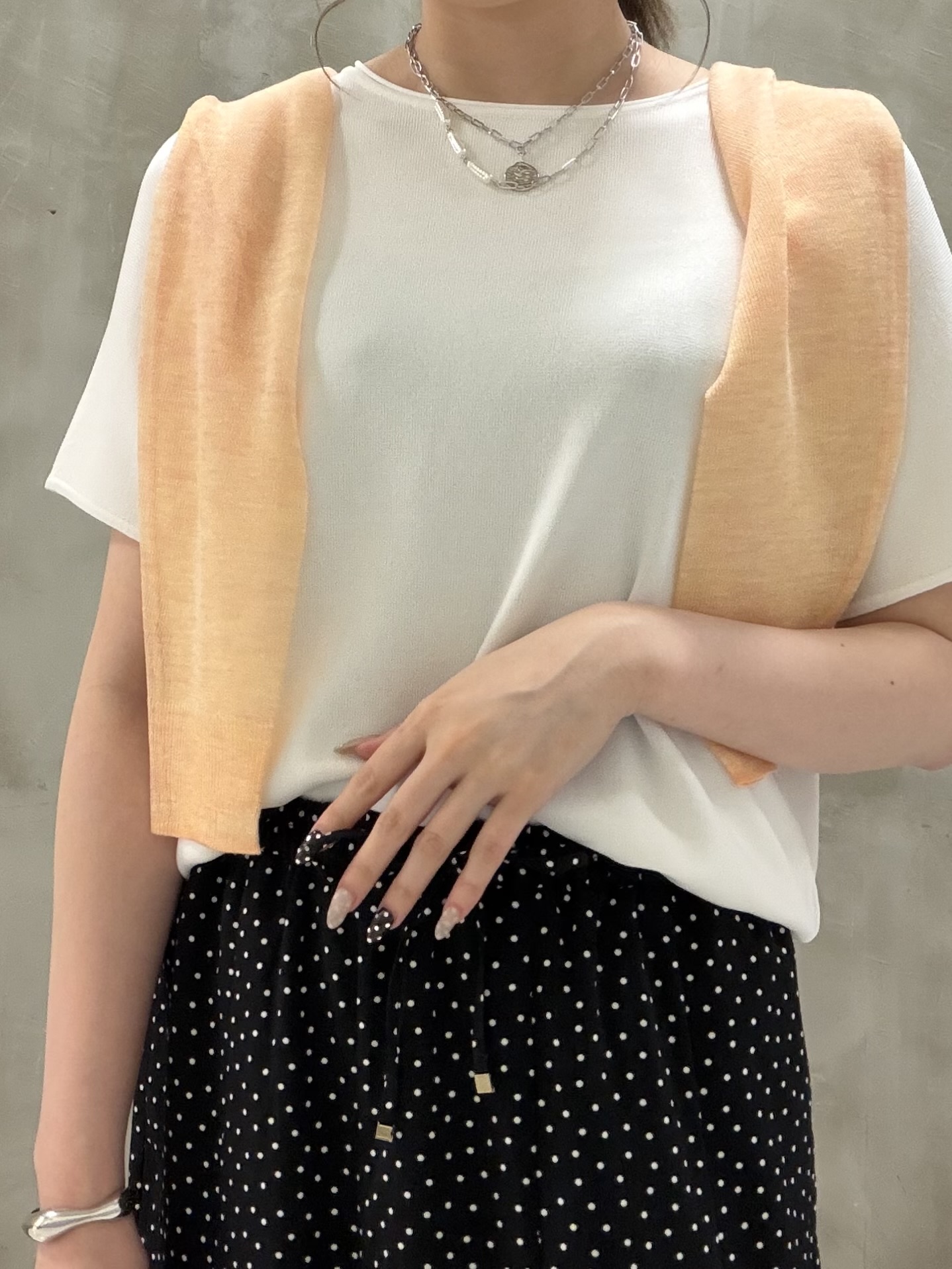 maiさんの「grove｜高評価！【洗える/名品】大人の透け感、シアーカーディガン」を使ったコーディネート