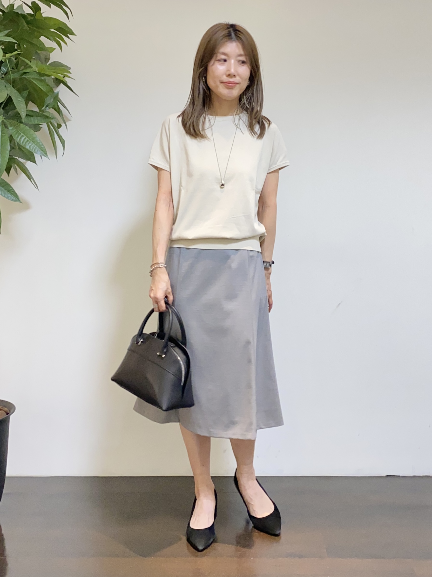 tomoさんの「UNTITLED｜【9色展開/アンサンブル可/洗える】コットンベーシックニット」を使ったコーディネート