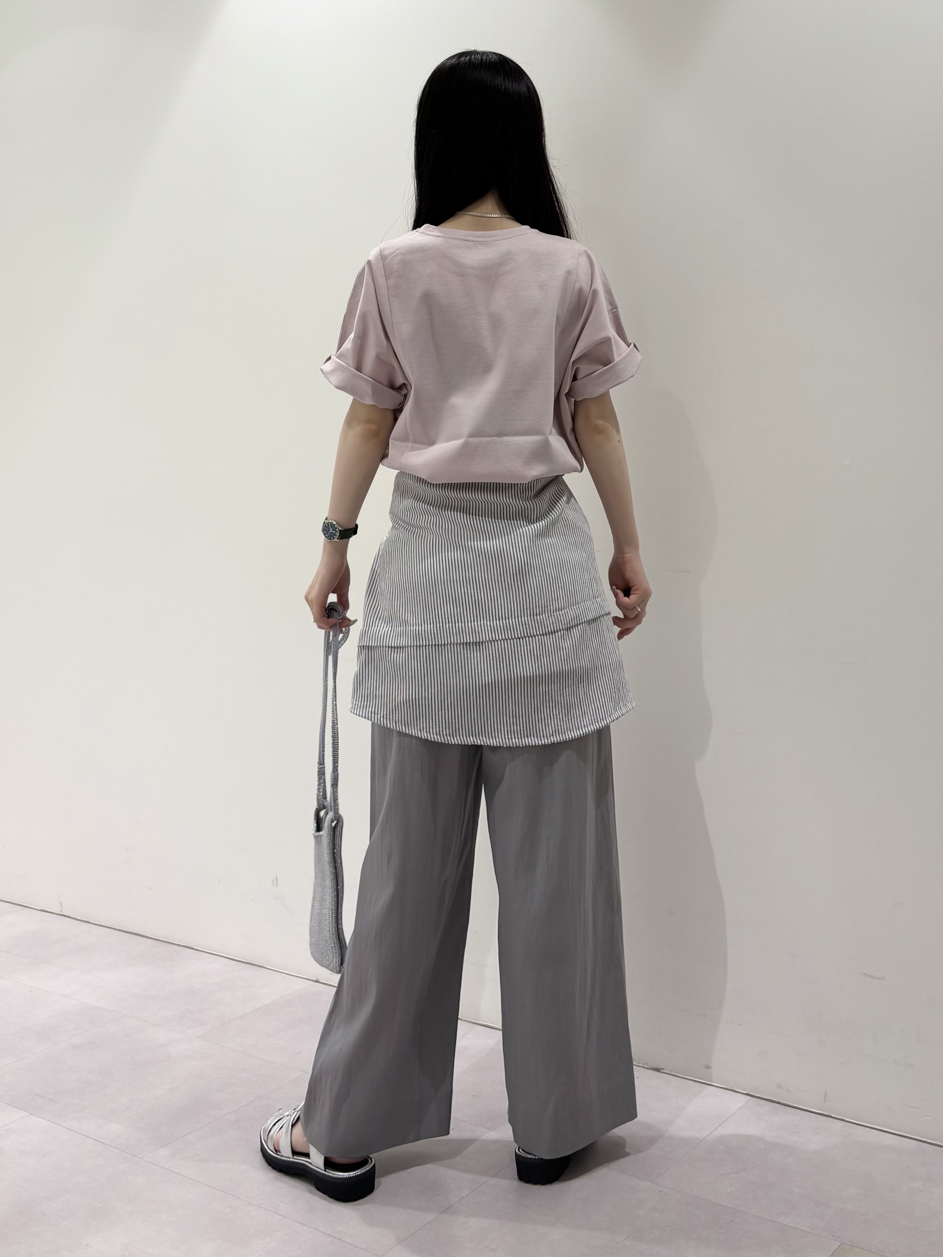 KEIKOさんの「INDIVI｜【汗ジミ防止／褒められTシャツ】上品カジュアル！ドルマンTシャツ」を使ったコーディネート