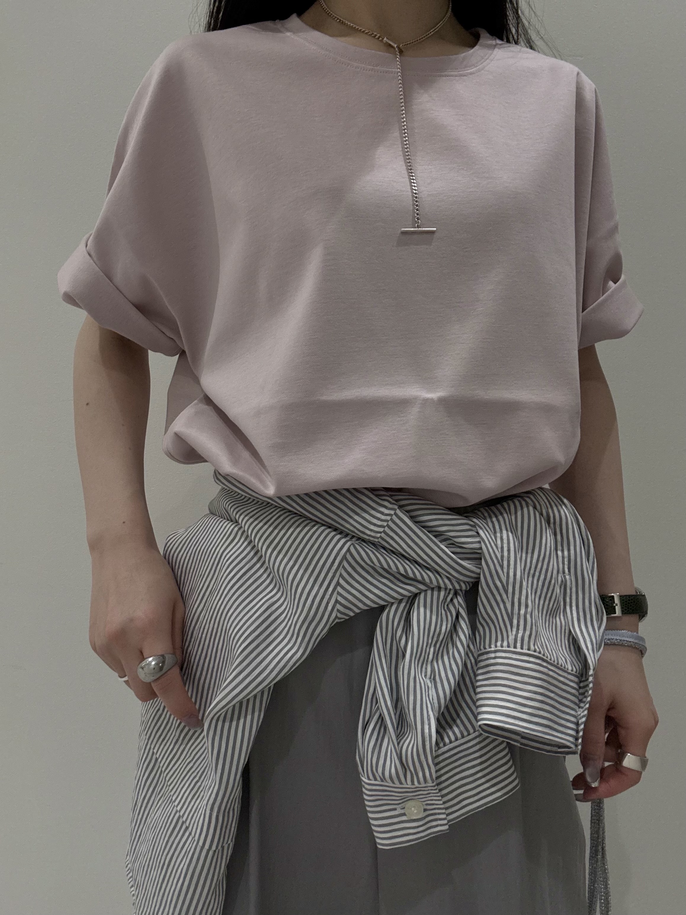KEIKOさんの「INDIVI｜【汗ジミ防止／褒められTシャツ】上品カジュアル！ドルマンTシャツ」を使ったコーディネート