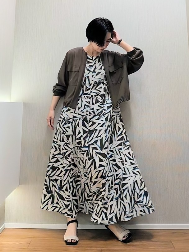 ミズタさんの「UNTITLED｜◆【洗える】シアーブルゾン」を使ったコーディネート