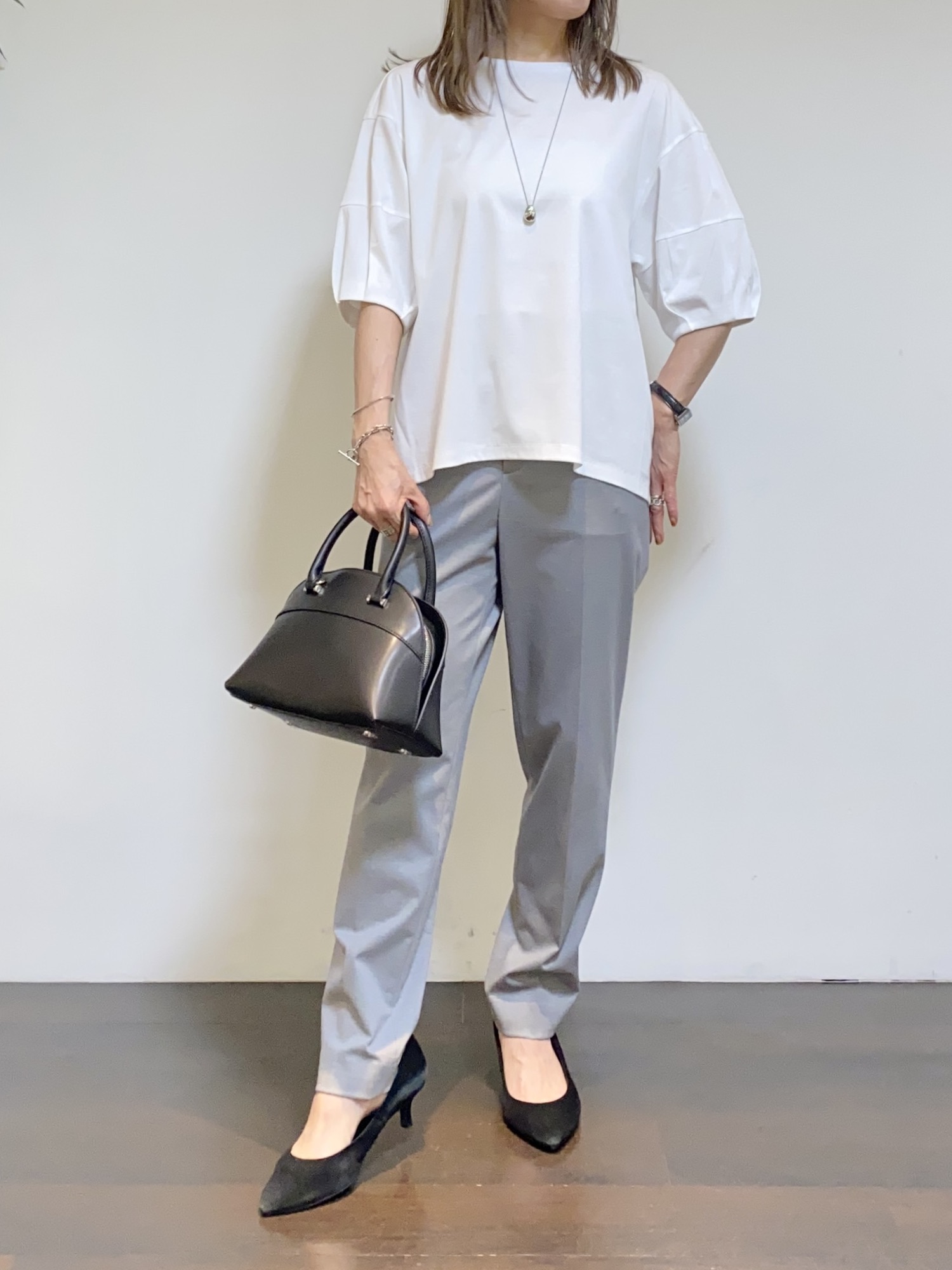 tomoさんの「UNTITLED｜【汗染み防止/接触冷感】ランタンスリーブプルオーバー」を使ったコーディネート