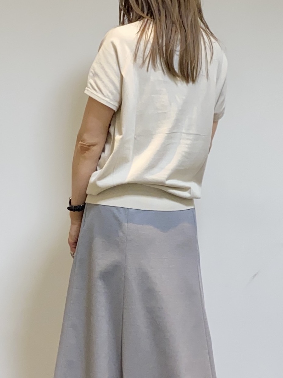 tomoさんの「UNTITLED｜【9色展開/アンサンブル可/洗える】コットンベーシックニット」を使ったコーディネート