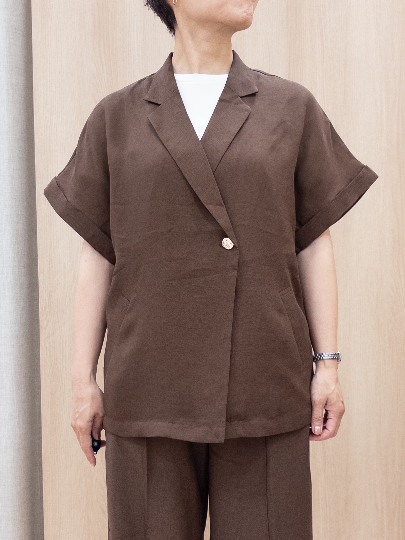 シュウコさんの「grove｜【UVカット/接触冷感】プリントアソート5分袖Tシャツ」を使ったコーディネート