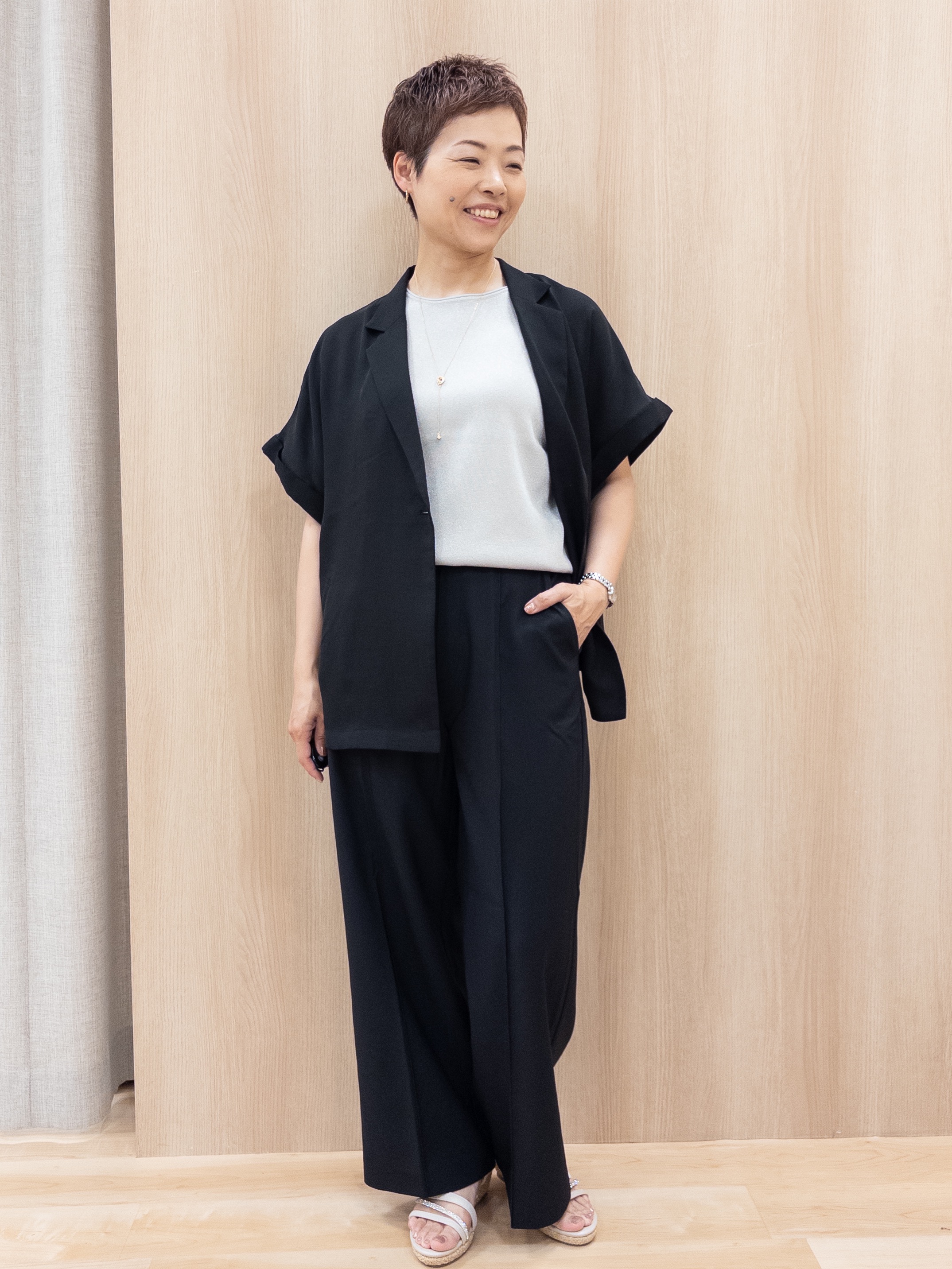 シュウコさんの「grove｜【UVカット/接触冷感】プリントアソート5分袖Tシャツ」を使ったコーディネート
