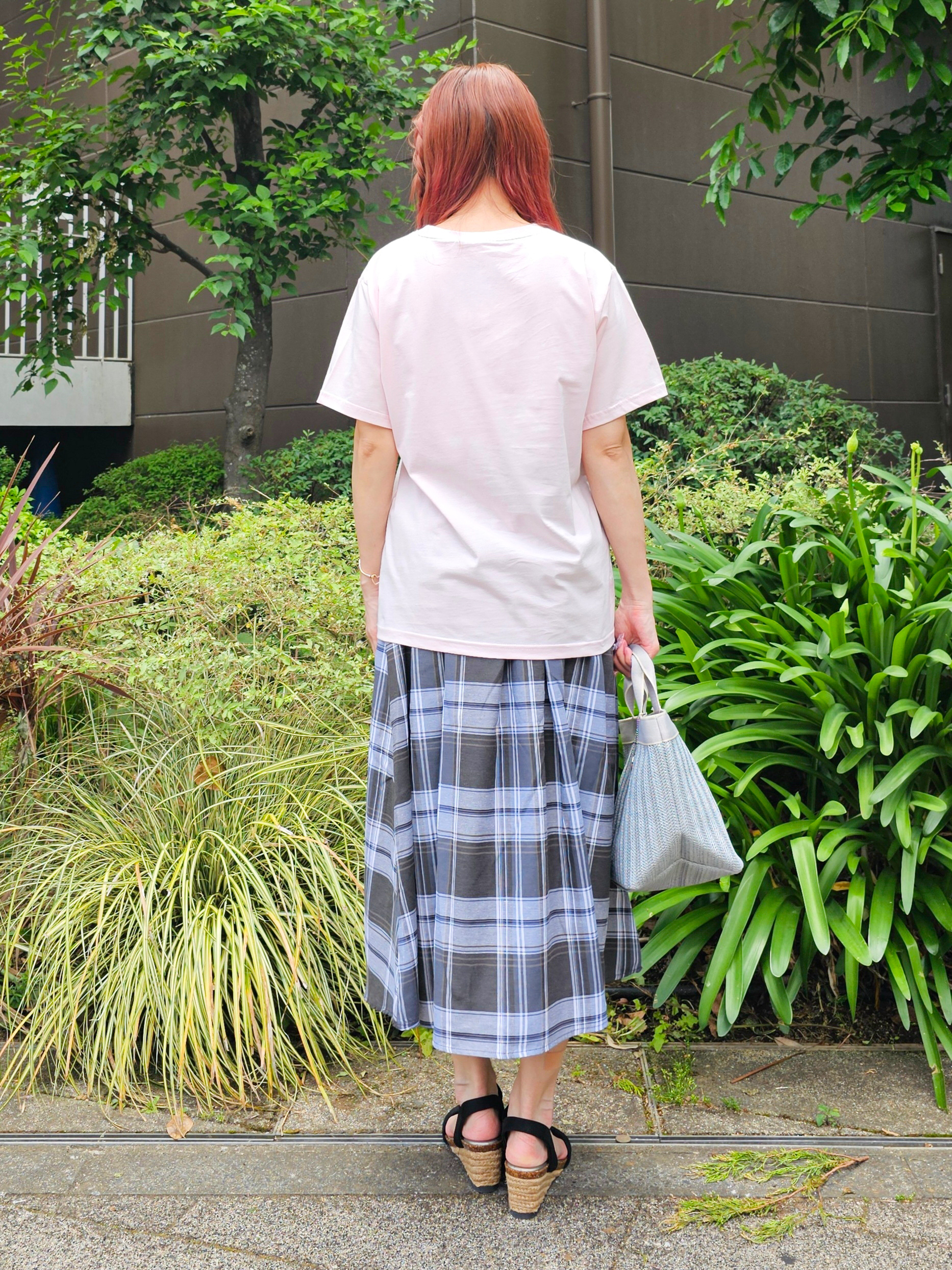 ゆゆさんの「SHOO･LA･RUE｜【洗濯機可/S-LL】夏に快適サラサラ感 大人のプリントTシャツ」を使ったコーディネート