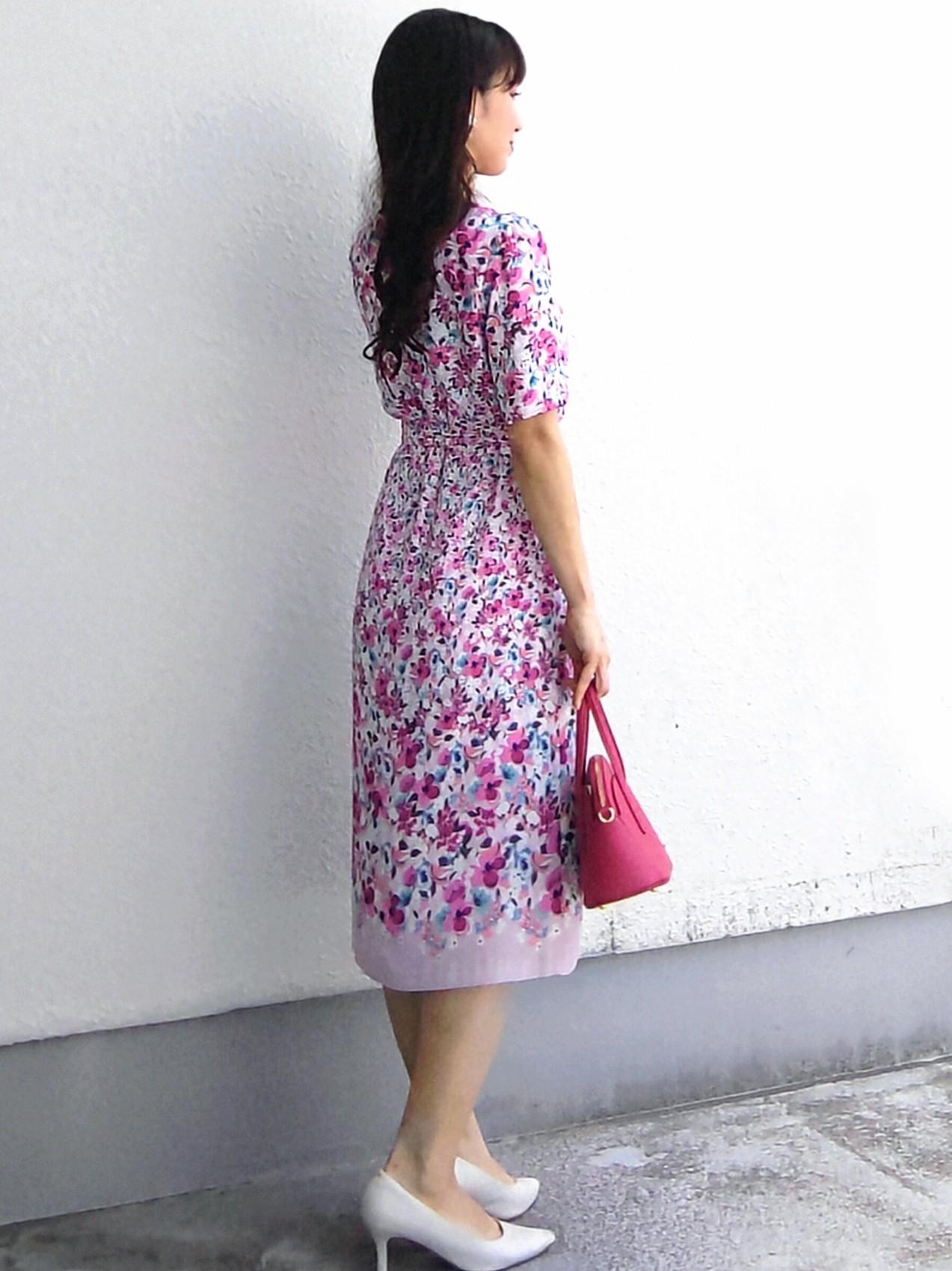 keinaさんの「SunaUna｜小花柄ワンピース」を使ったコーディネート