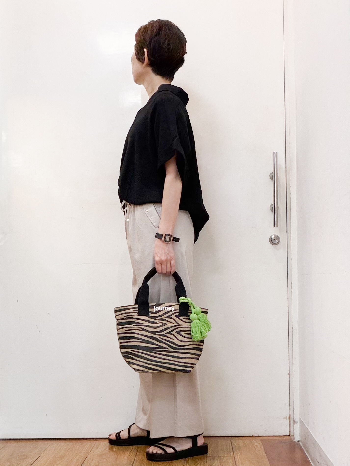 みぃさんの「SHOO･LA･RUE｜【S-LL/洗濯機可】インせず着られる 裾タック スキッパーシャツ」を使ったコーディネート