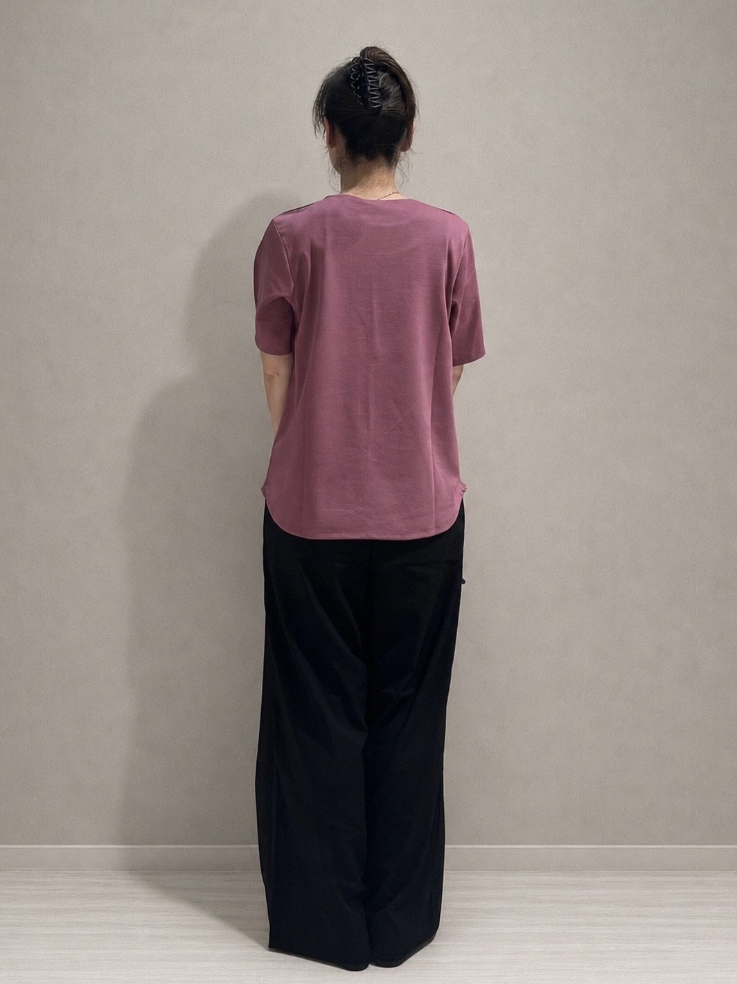 まつみさんの「SHOO･LA･RUE｜【2点セット/洗濯機可/S-LL】ネックレス付き お袖パールブラウス」を使ったコーディネート