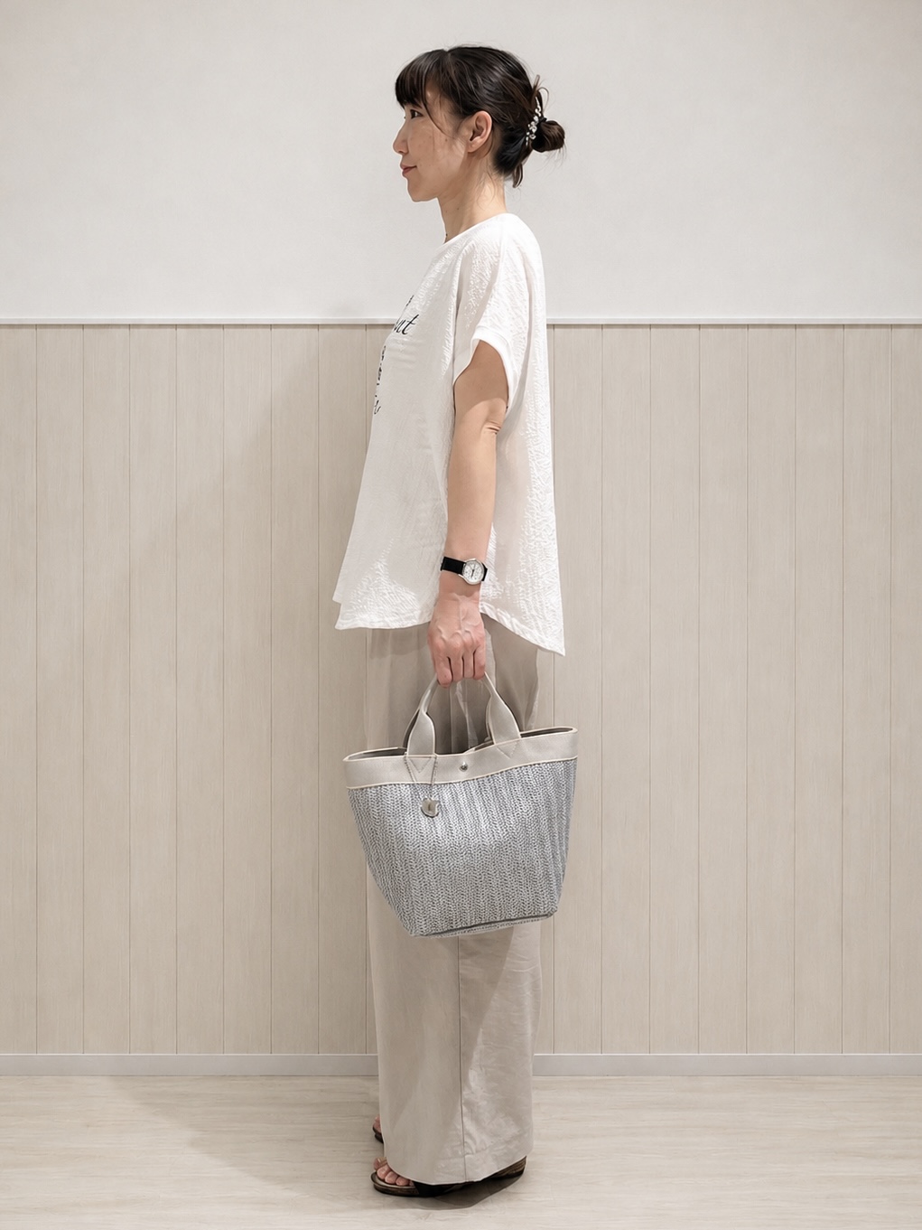 まつみさんの「SHOO･LA･RUE｜【洗濯機可】ぽこぽこさらさら アソートTシャツ」を使ったコーディネート