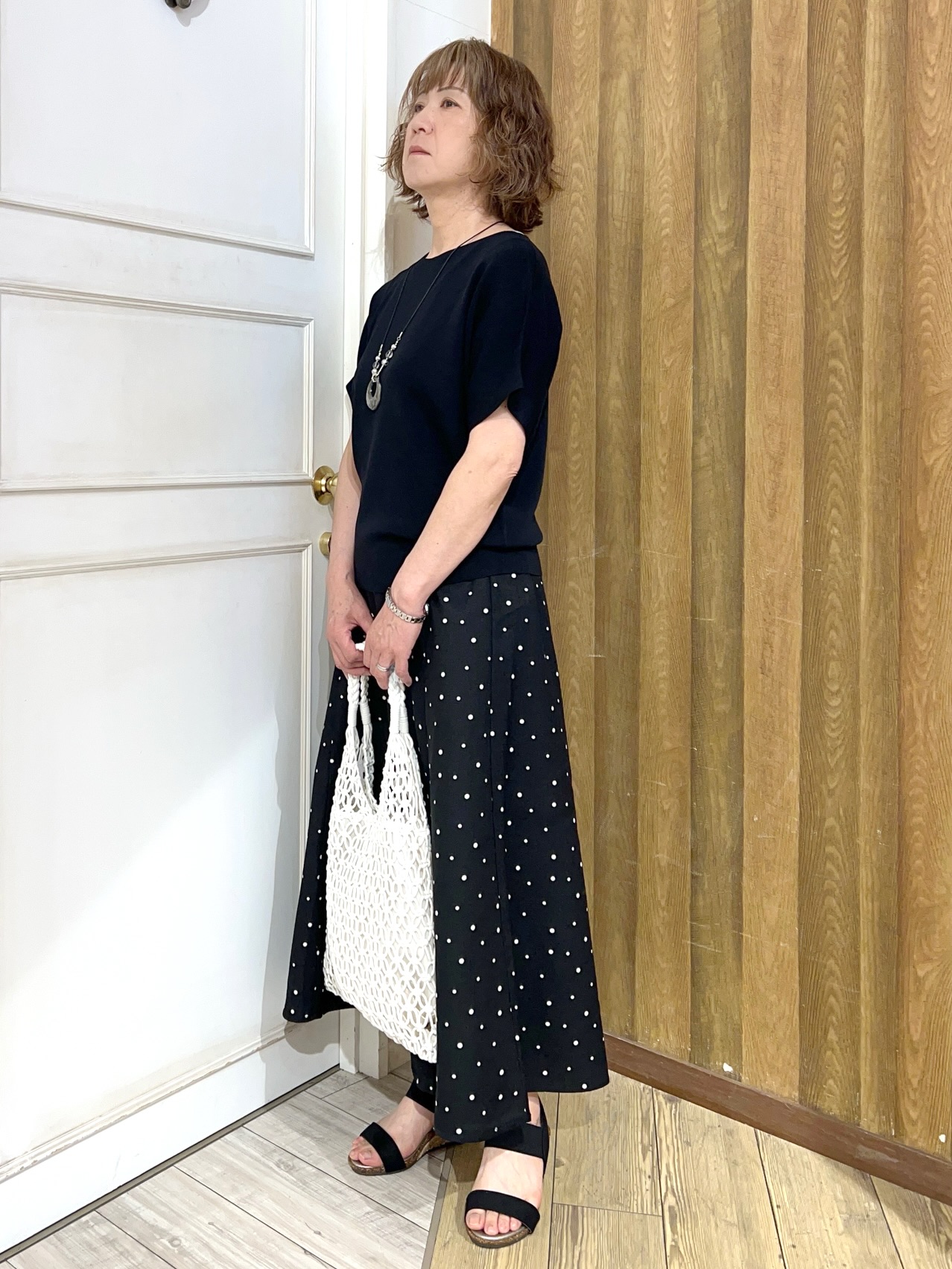yuriyuriさんの「SHOO･LA･RUE｜【毎日洗える/UV】二の腕隠れる さらっとドルマン半袖ニット」を使ったコーディネート