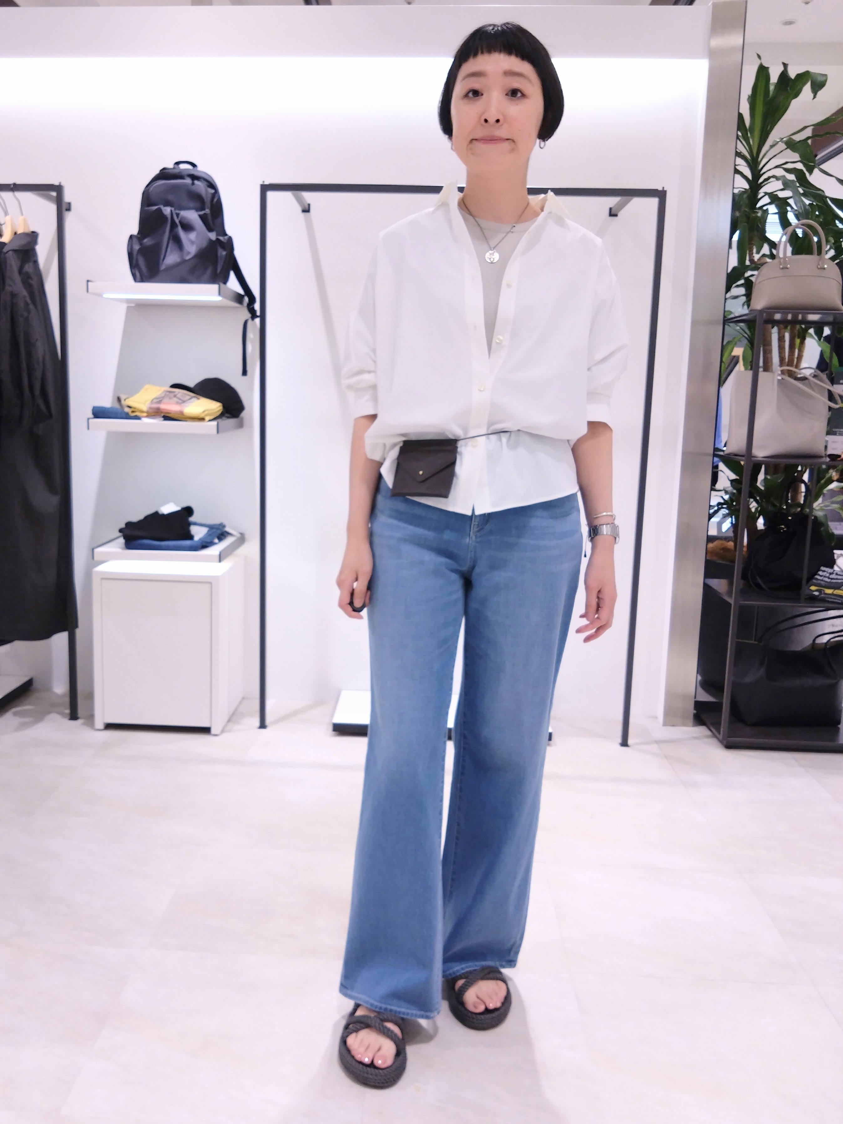 まちこさんの「UNTITLED｜【接触冷感/吸水速乾/UVカット】ドルマンスリーブシャツ」を使ったコーディネート