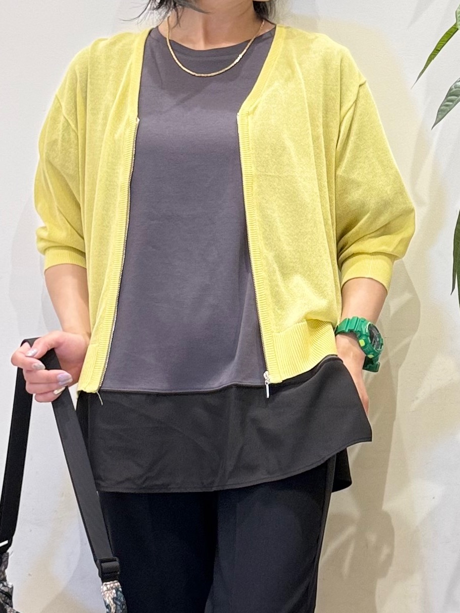 misakiさんの「SHOO･LA･RUE｜【洗濯機可/S-LL】程よいVネックですっきり魅せる ジップアップ 7分袖シアーカーディガン」を使ったコーディネート