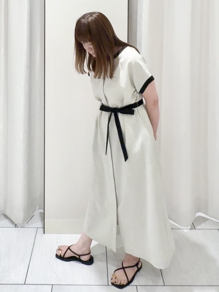 ʏᴜᴋɪᴋᴏさんの「UNTITLED｜【接触冷感/UVカット/イージーケア】配色ラインワンピース」を使ったコーディネート