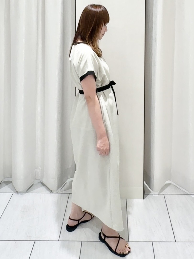 ʏᴜᴋɪᴋᴏさんの「UNTITLED｜【接触冷感/UVカット/イージーケア】配色ラインワンピース」を使ったコーディネート