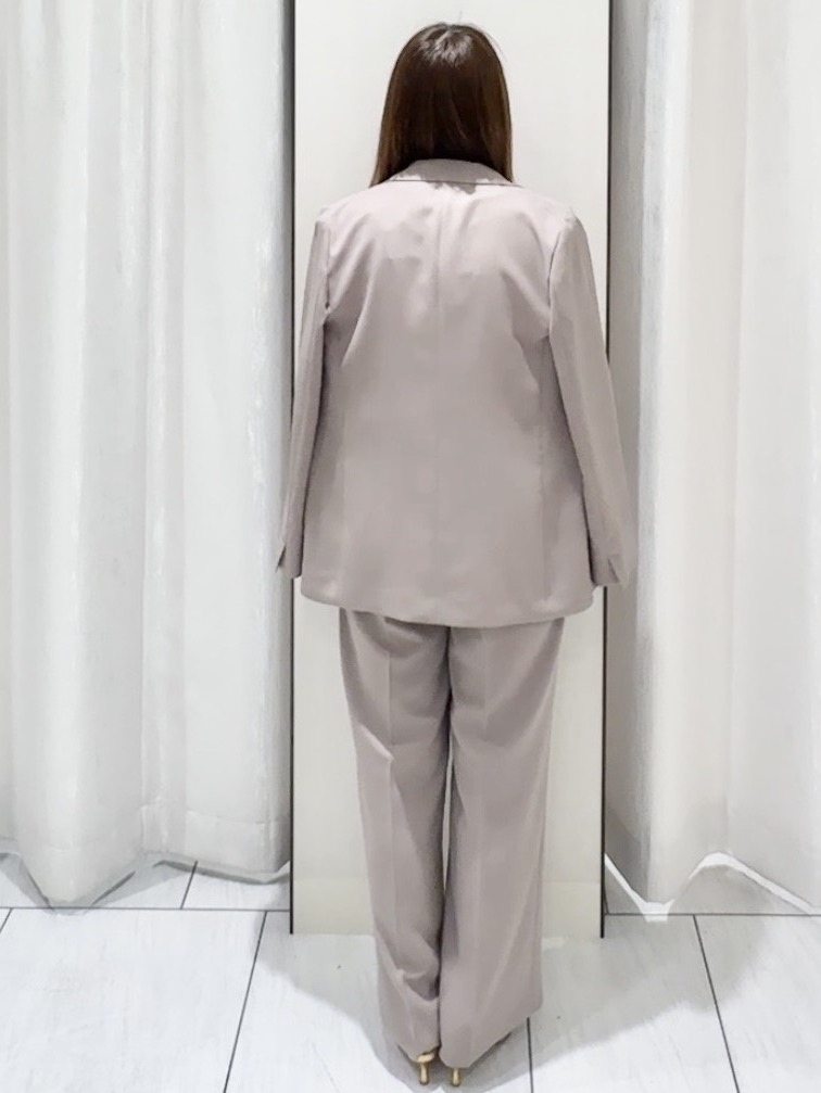 ʏᴜᴋɪᴋᴏさんの「UNTITLED｜【新色追加/セットアップ可】エアリー ダブルブレストジャケット」を使ったコーディネート