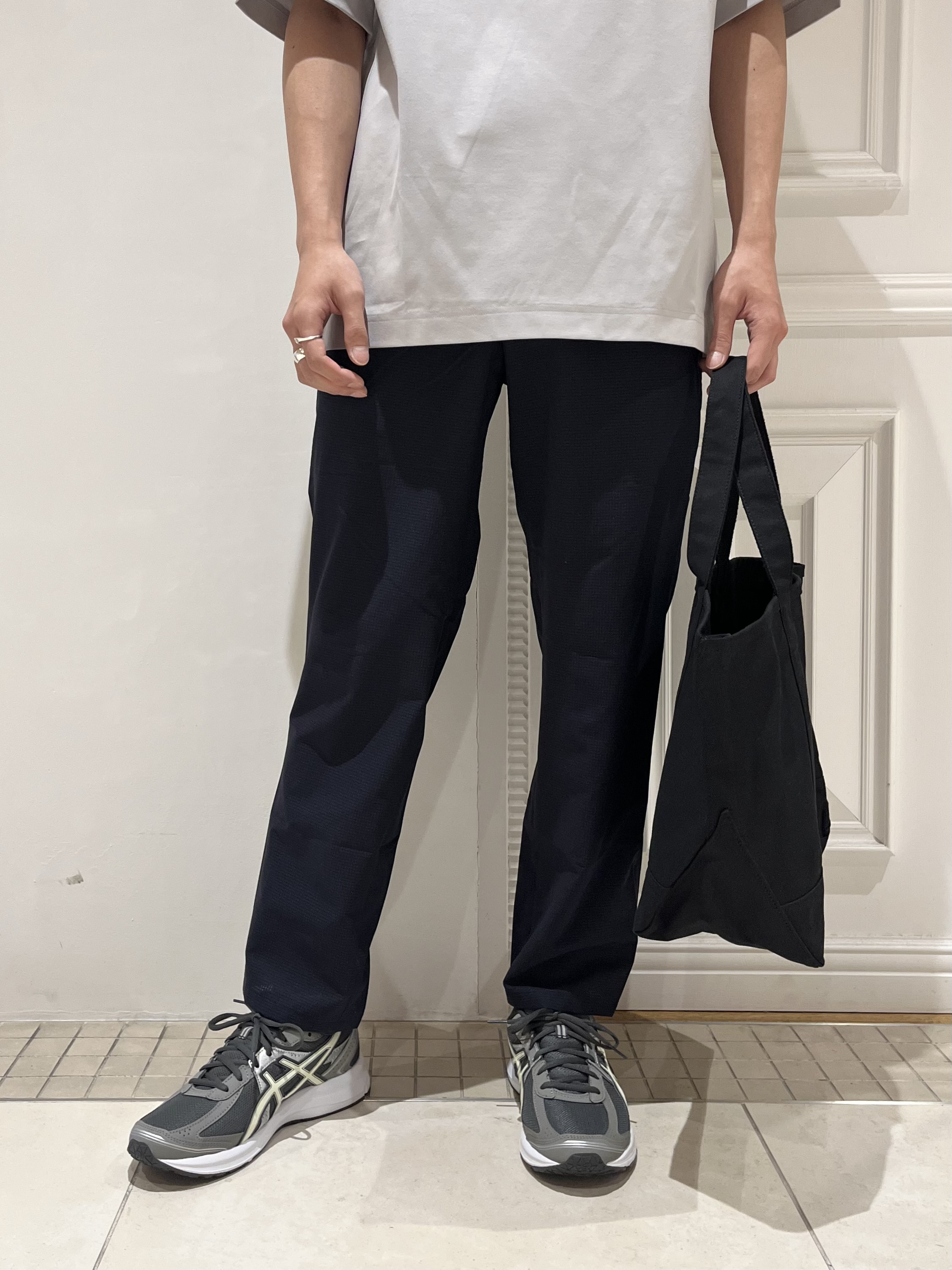 Watanabeさんの「DRESSTERIOR｜【接触冷感／UVカット／抗菌防臭／しわ防止】クールデオドラント ロゴTシャツ」を使ったコーディネート
