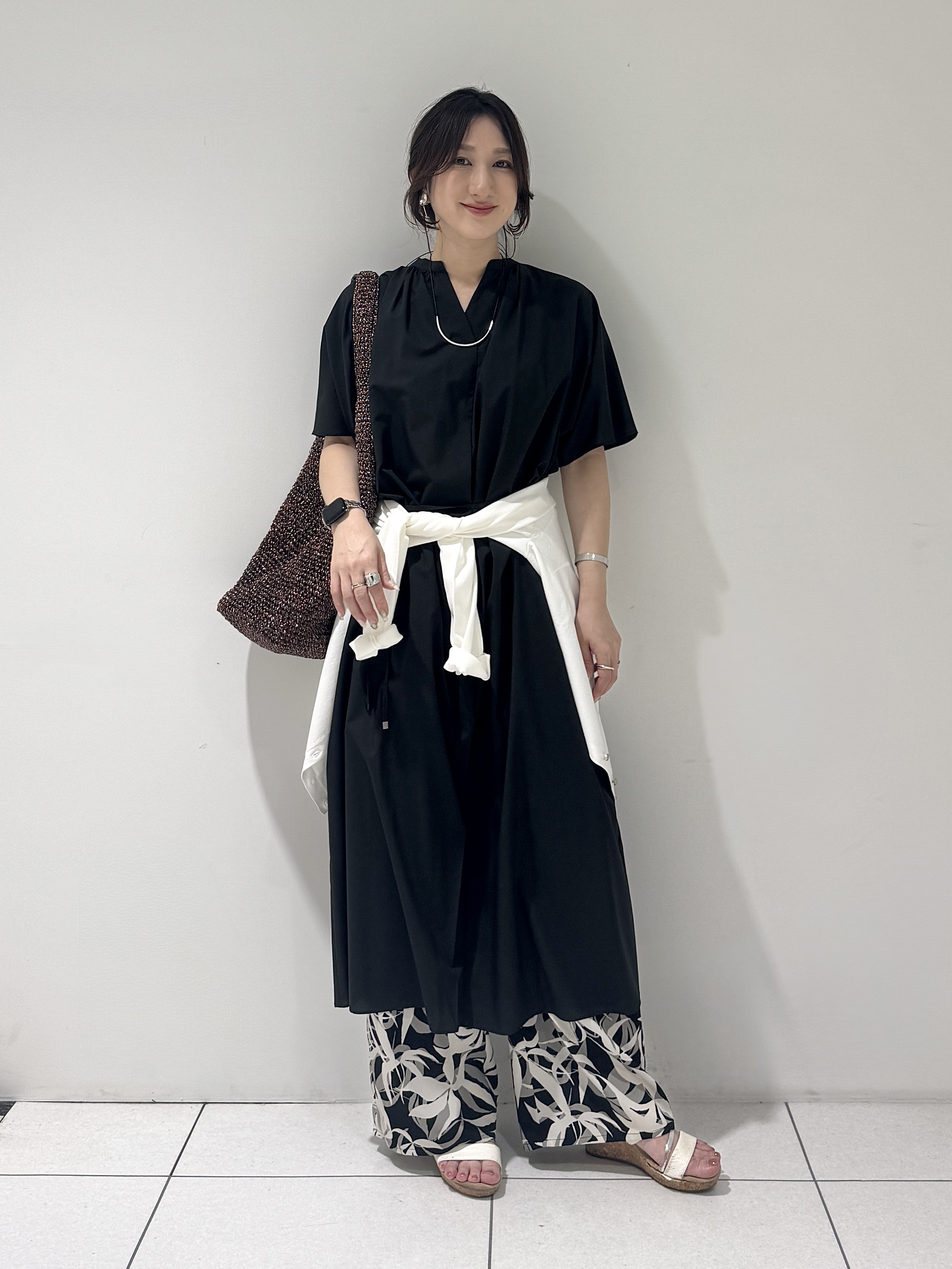 そんさんの「INDIVI｜【撥水／UVカット】ベルト付きワンピース」を使ったコーディネート