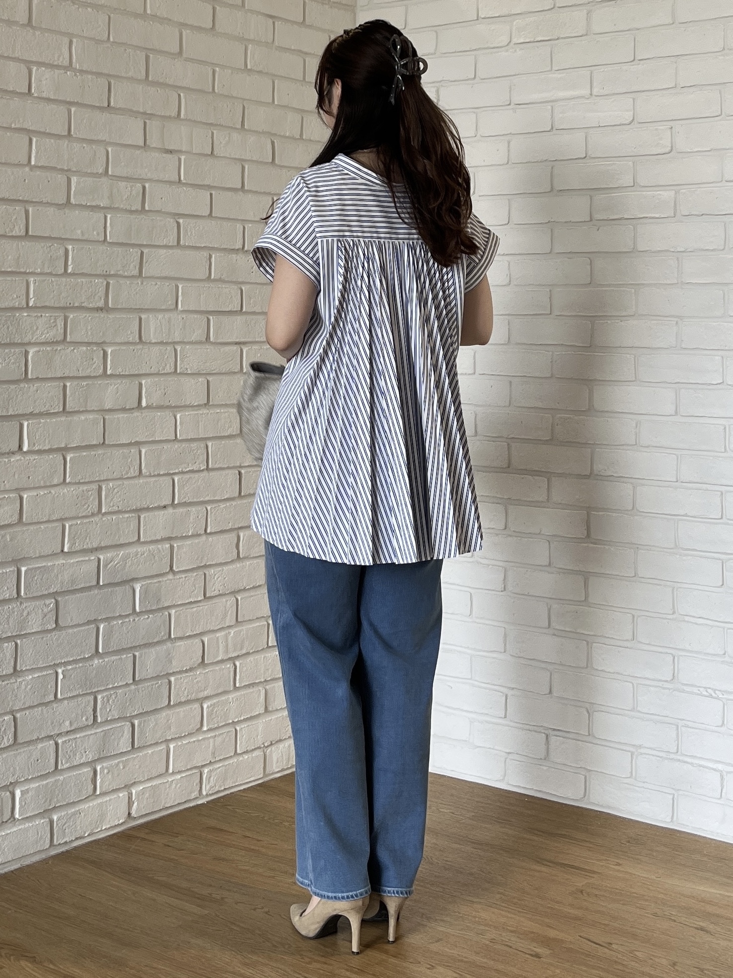 Saekoさんの「UNTITLED｜【吸水速乾/接触冷感】バックプリーツデザインブラウス」を使ったコーディネート