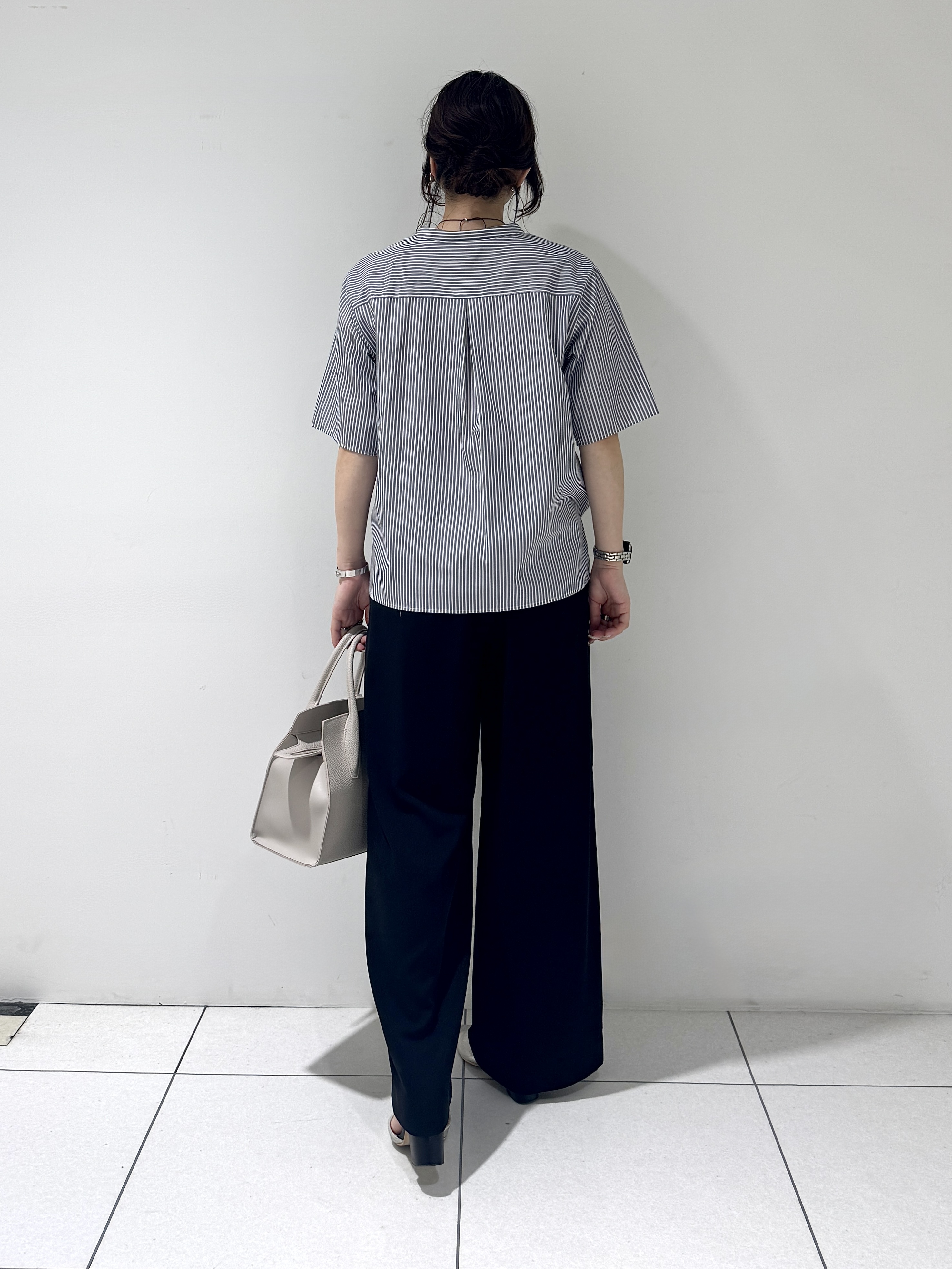 そんさんの「INDIVI｜【洗える／UVケア／着映え】フリルピンタックブラウス」を使ったコーディネート