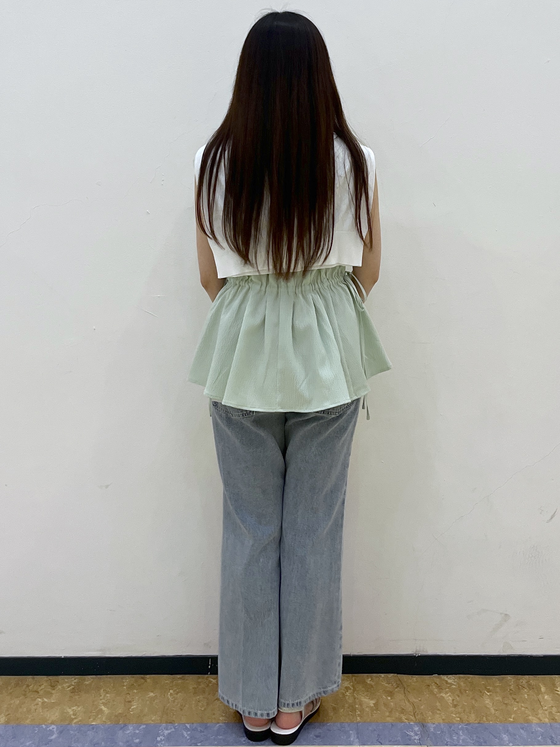 Rさんの「index｜【接触冷感】ビジューボタンカーディガン《抗ピリング／洗濯機OK》」を使ったコーディネート