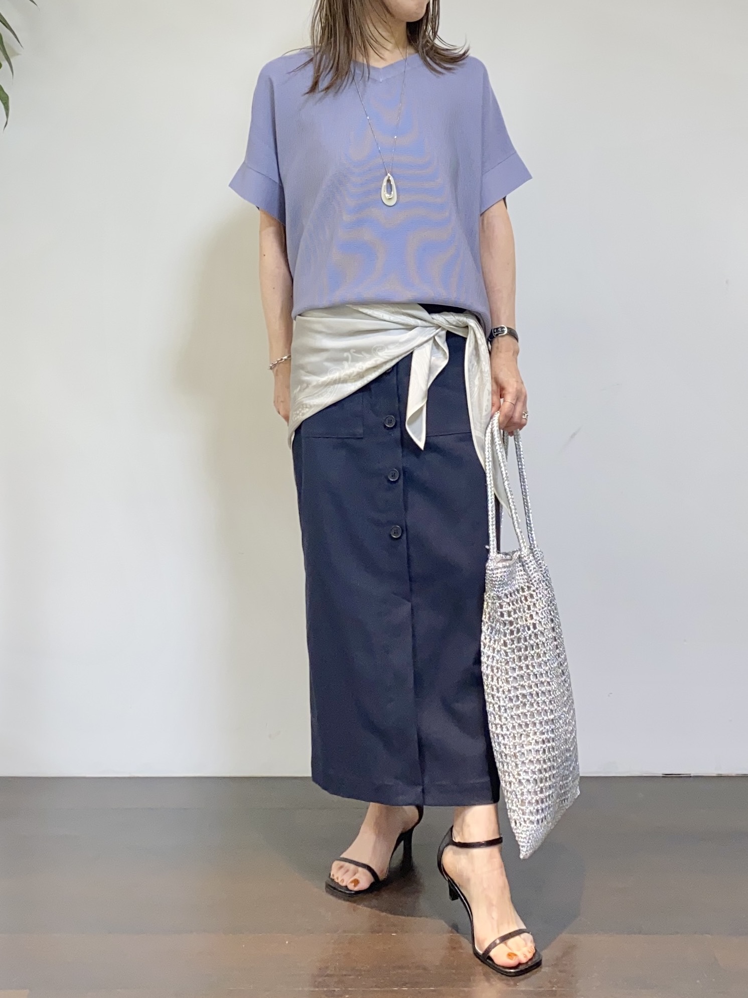 tomoさんの「UNTITLED｜【11色展開/体型カバー】前後2WAYフレンチスリーブニット」を使ったコーディネート