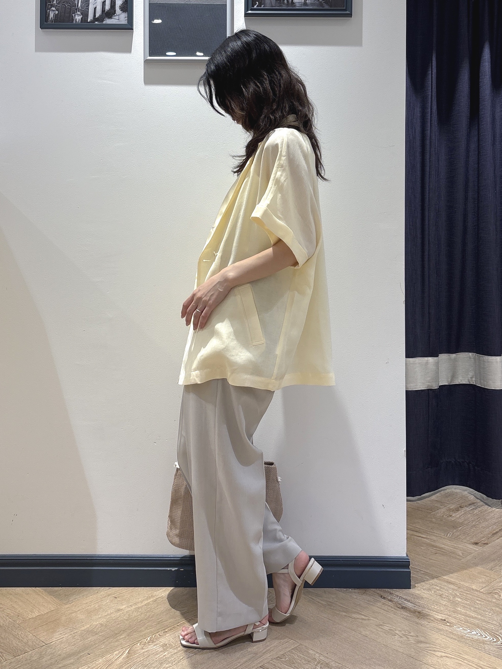 ayakaさんの「grove｜【洗濯機OK/SETUP可】シワになりにくいハーフスリーブジャケット」を使ったコーディネート