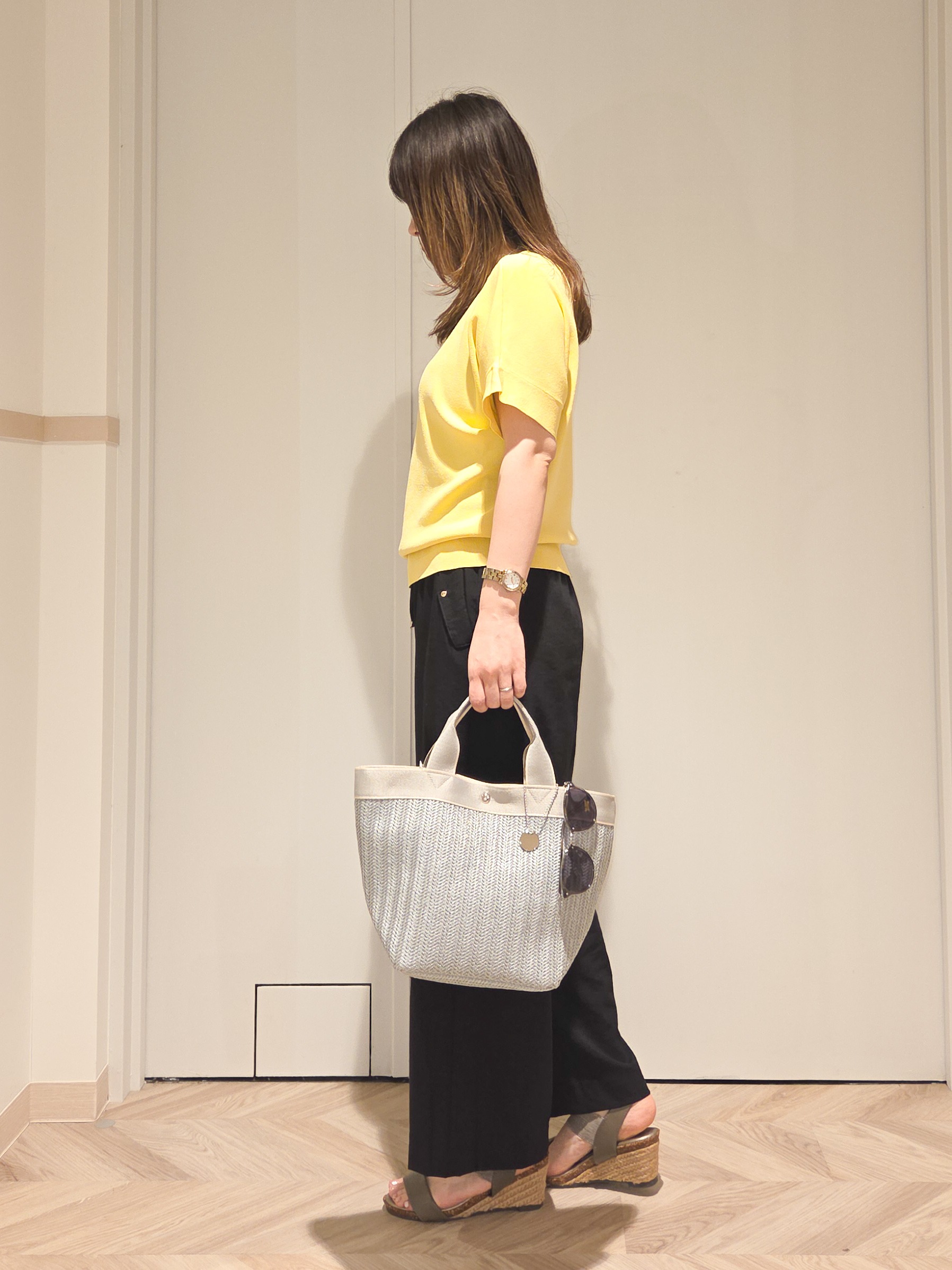 TSUCHIYAさんの「SHOO･LA･RUE｜【毎日洗える/UV】二の腕隠れる さらっとドルマン半袖ニット」を使ったコーディネート