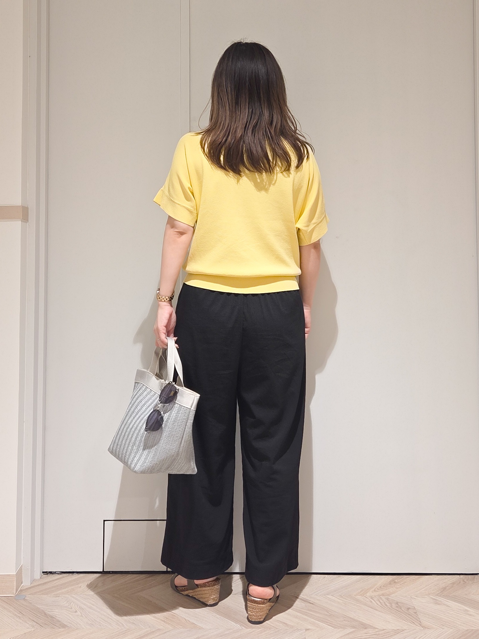 TSUCHIYAさんの「SHOO･LA･RUE｜【毎日洗える/UV】二の腕隠れる さらっとドルマン半袖ニット」を使ったコーディネート