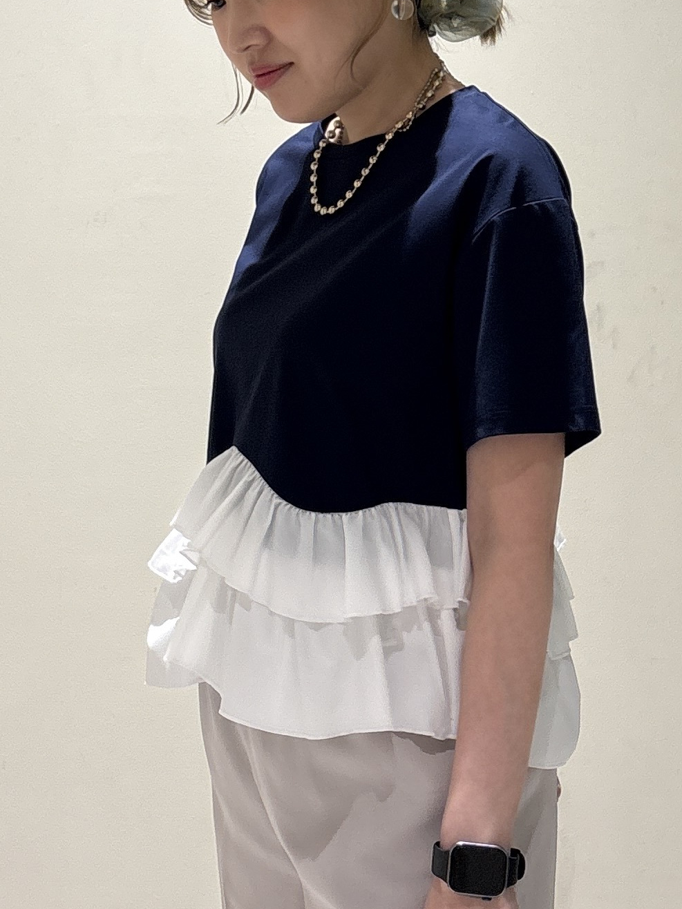 みきちぃさんの「OPAQUE.CLIP｜裾フリルドッキングTシャツ【洗濯機OK】」を使ったコーディネート